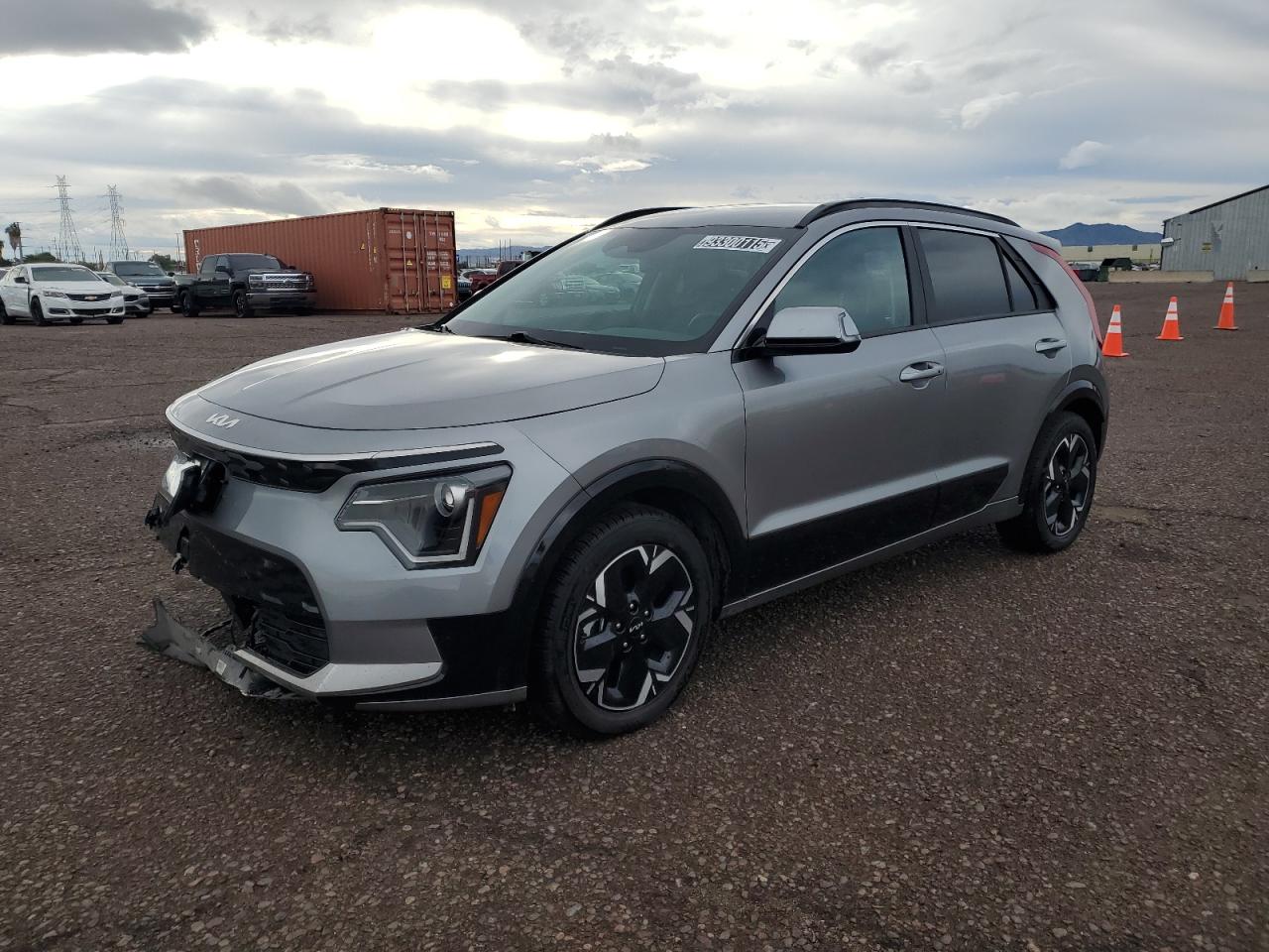 KNDCR3L16R5103075