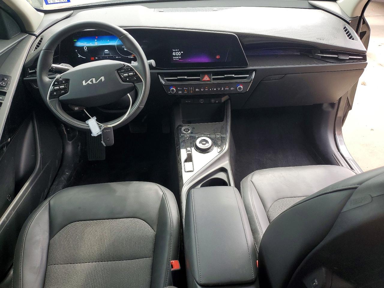 2024 Kia Niro Wind Gray vin: KNDCR3L17R5108317