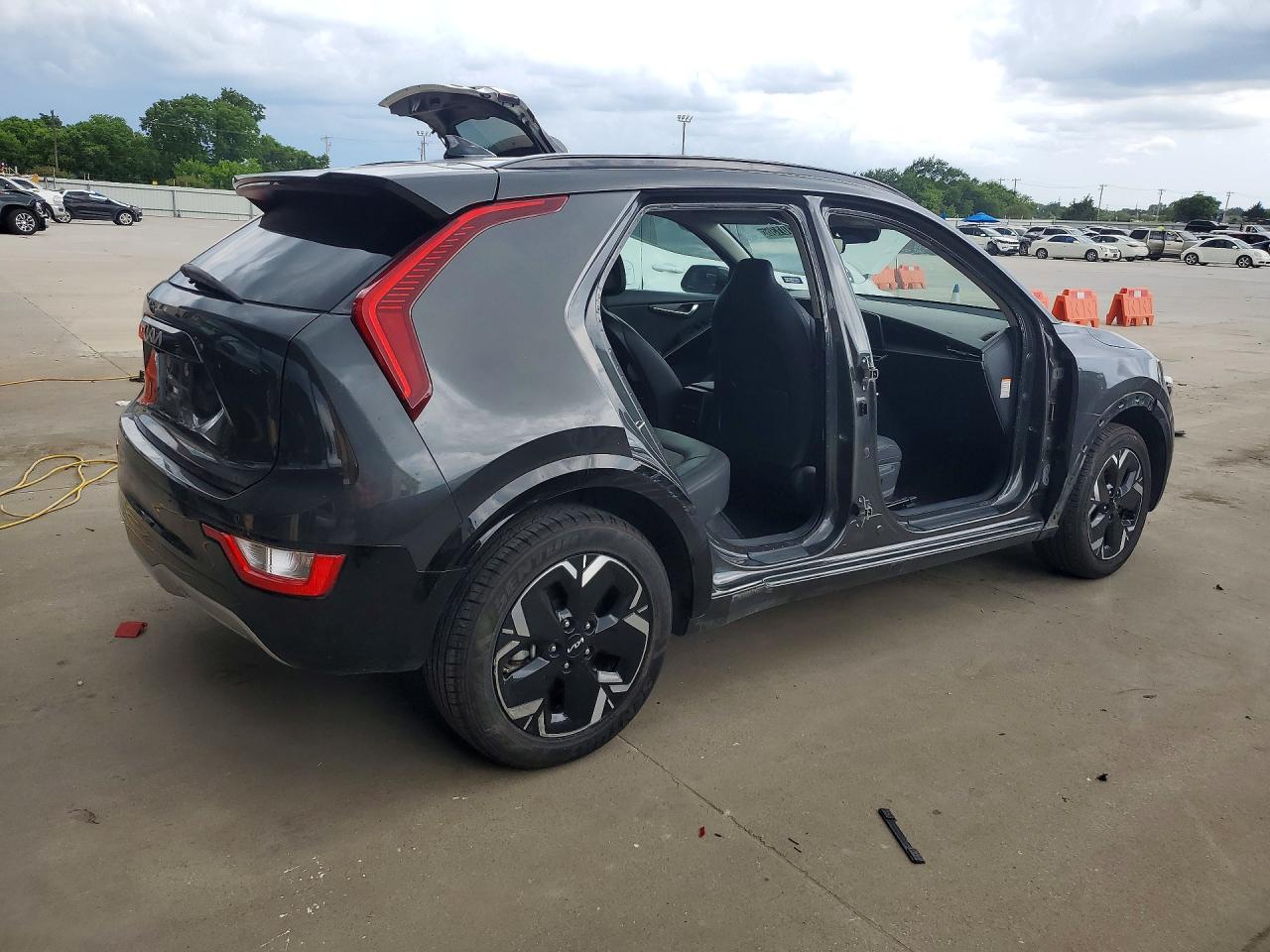 2024 Kia Niro Wind Gray vin: KNDCR3L17R5108317