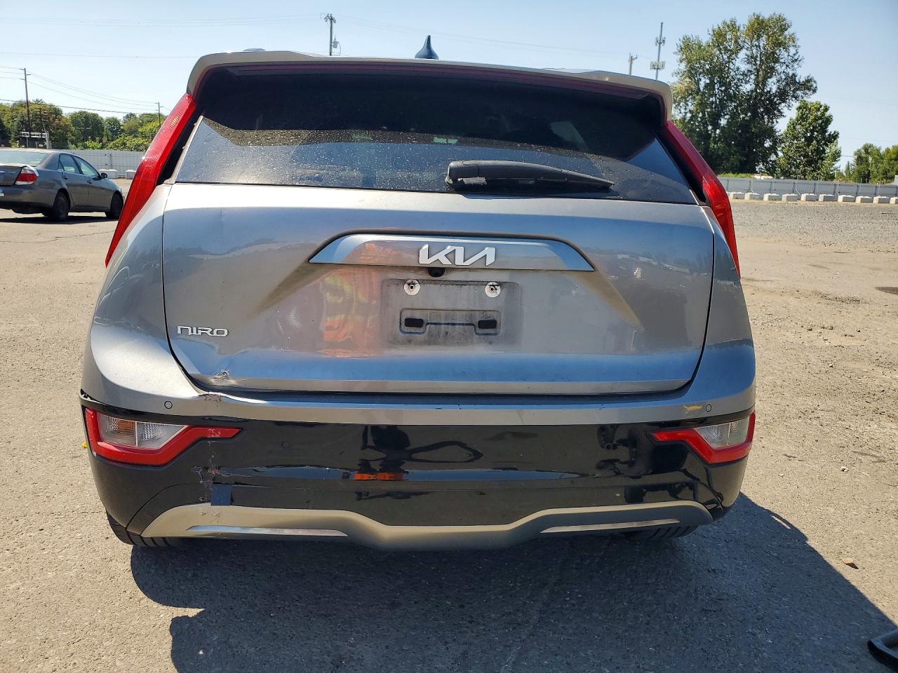 2023 Kia Niro Wind Silver vin: KNDCR3L19P5029633