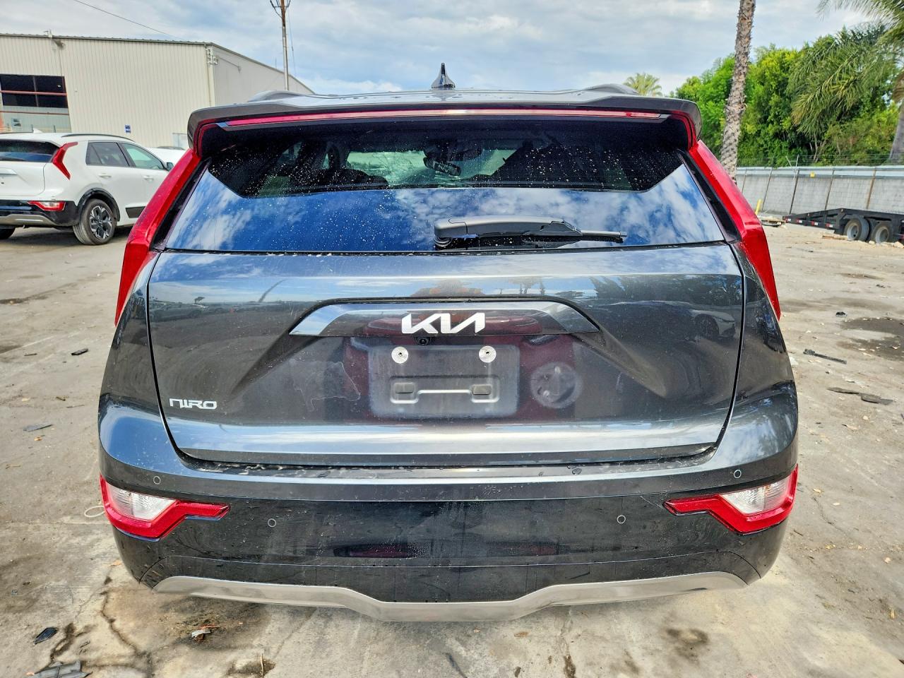 2024 Kia Niro Wind Серый vin: KNDCR3L19R5113664