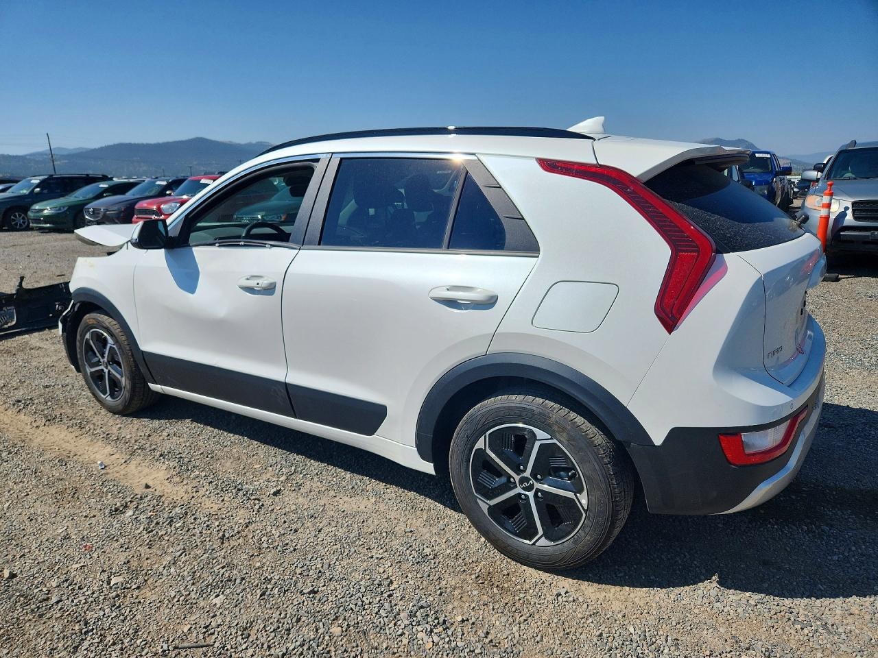 2024 Kia Niro Ex White vin: KNDCR3LE2R5184420