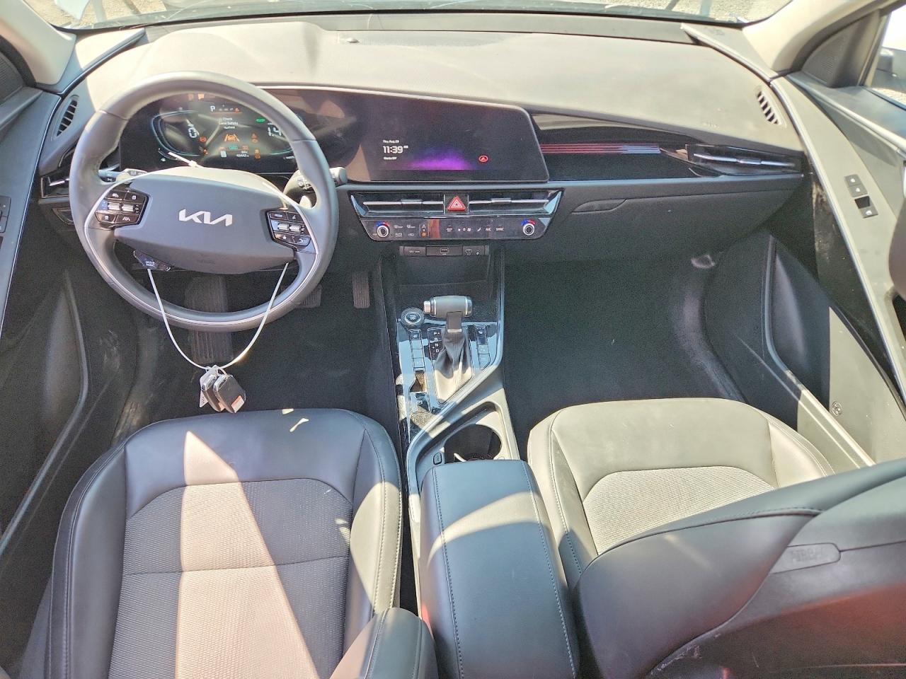 2024 Kia Niro Ex White vin: KNDCR3LE2R5184420