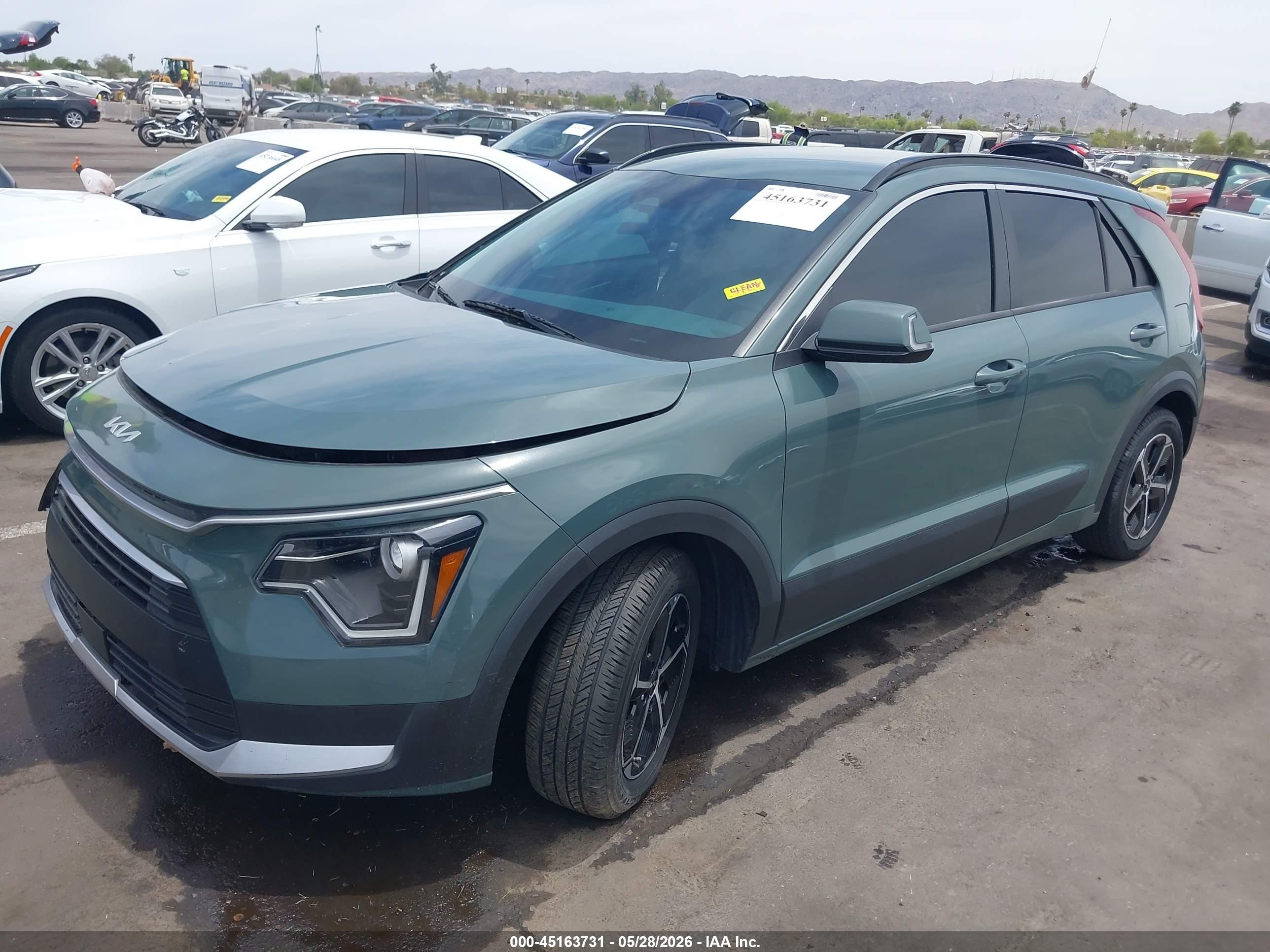 2023 Kia Niro Ex Green vin: KNDCR3LE8P5037502