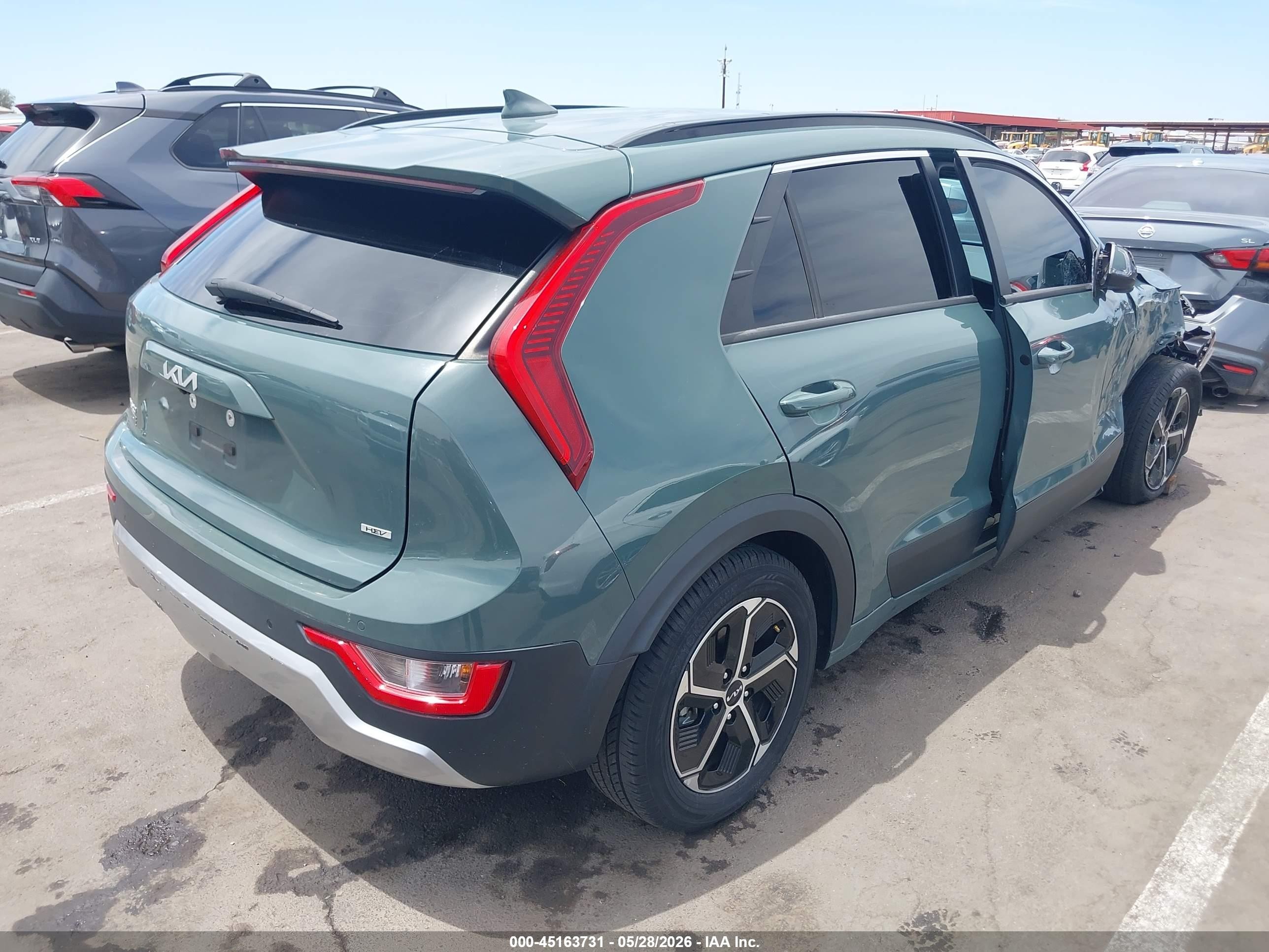2023 Kia Niro Ex Green vin: KNDCR3LE8P5037502
