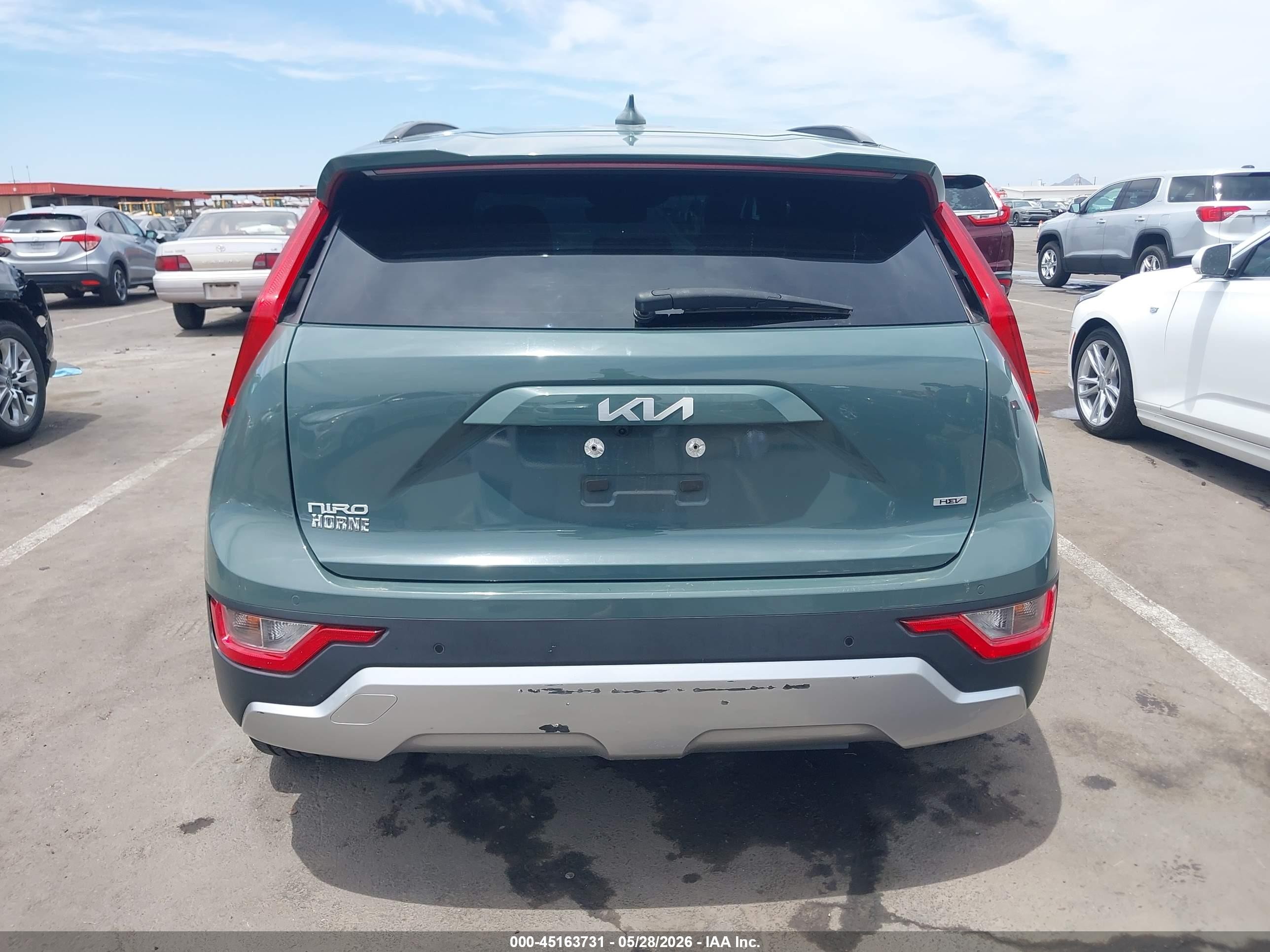 2023 Kia Niro Ex Green vin: KNDCR3LE8P5037502