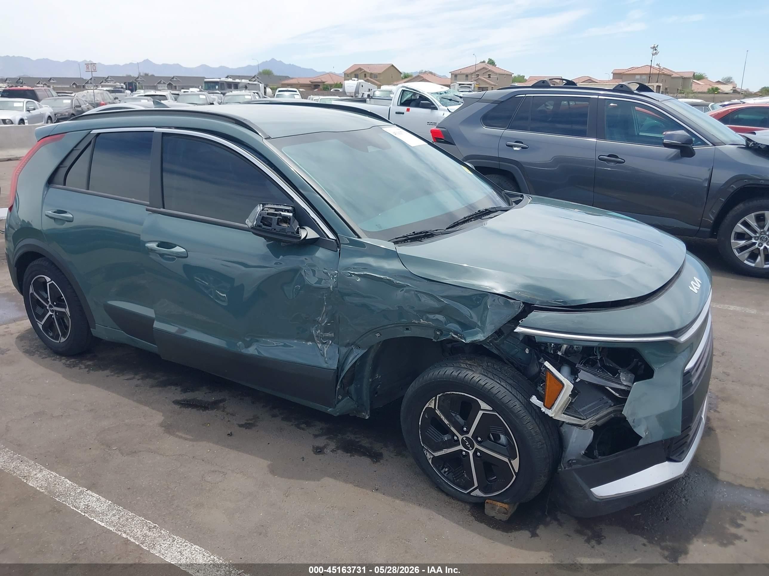 2023 Kia Niro Ex Green vin: KNDCR3LE8P5037502