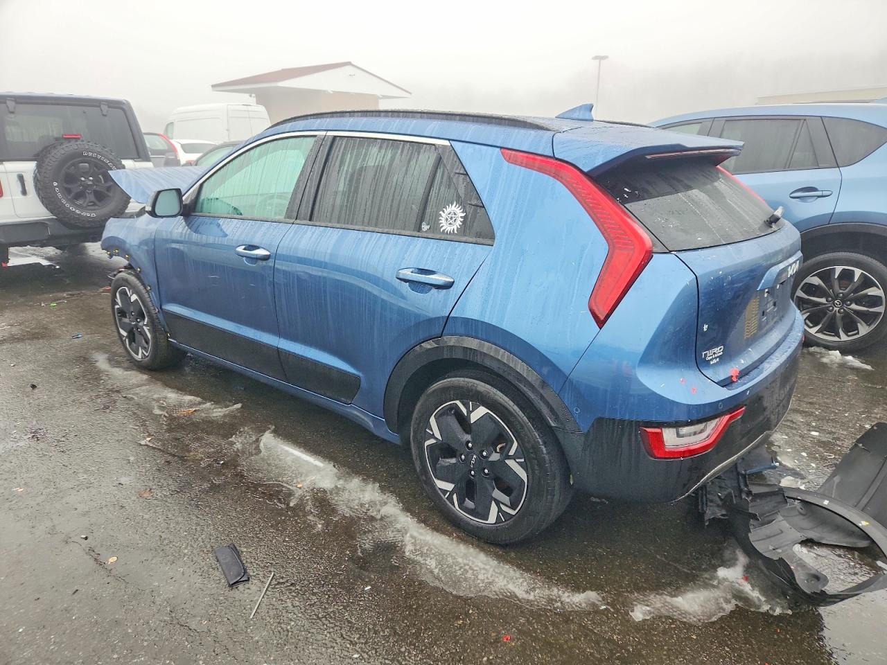 2023 Kia Niro Wave Blue vin: KNDCT3L14P5014331