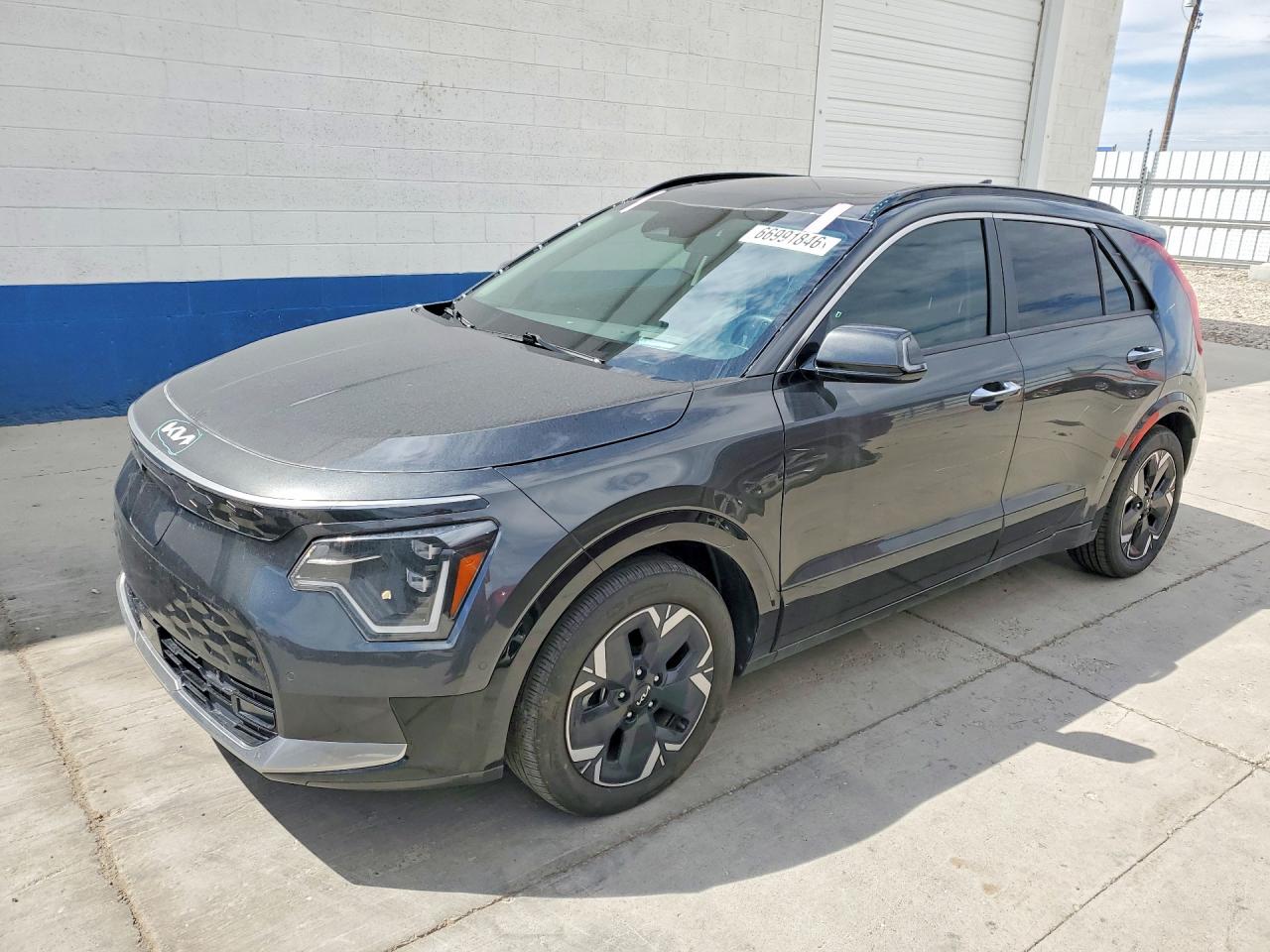 2023 Kia Niro Wave Charcoal vin: KNDCT3L17P5044827