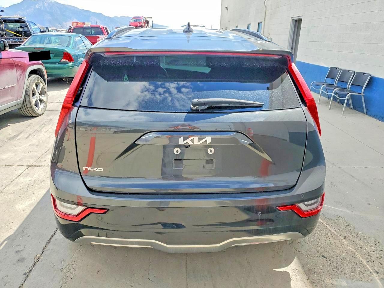 2023 Kia Niro Wave Charcoal vin: KNDCT3L17P5044827