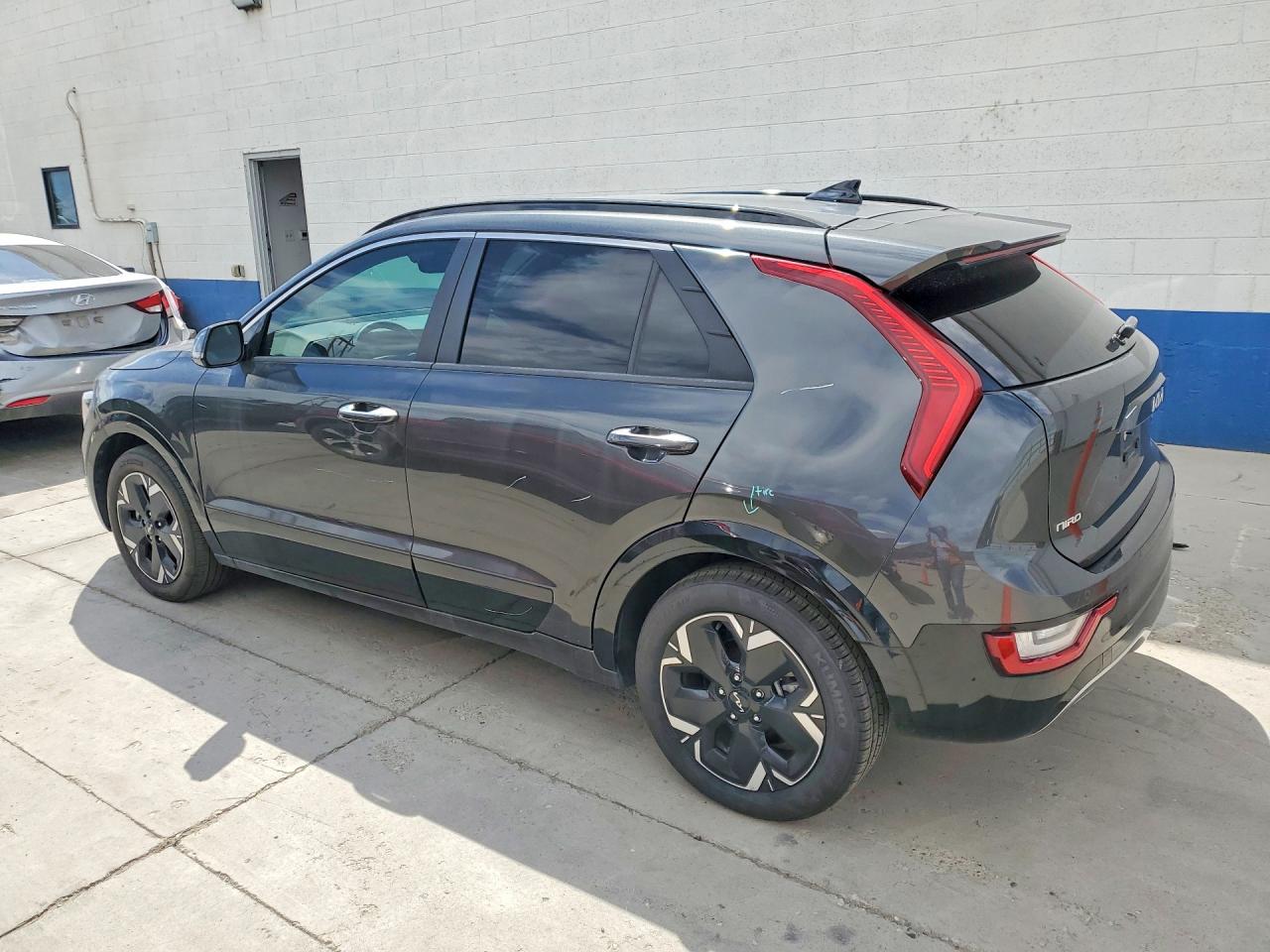 2023 Kia Niro Wave Charcoal vin: KNDCT3L17P5044827