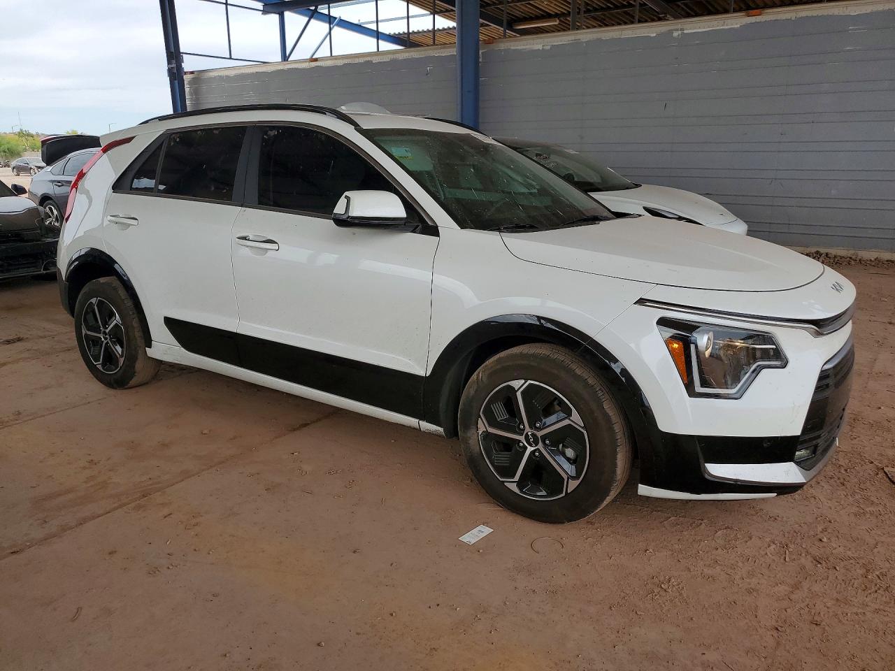 2025 Kia Niro Sx White vin: KNDCT3LE0S5263561