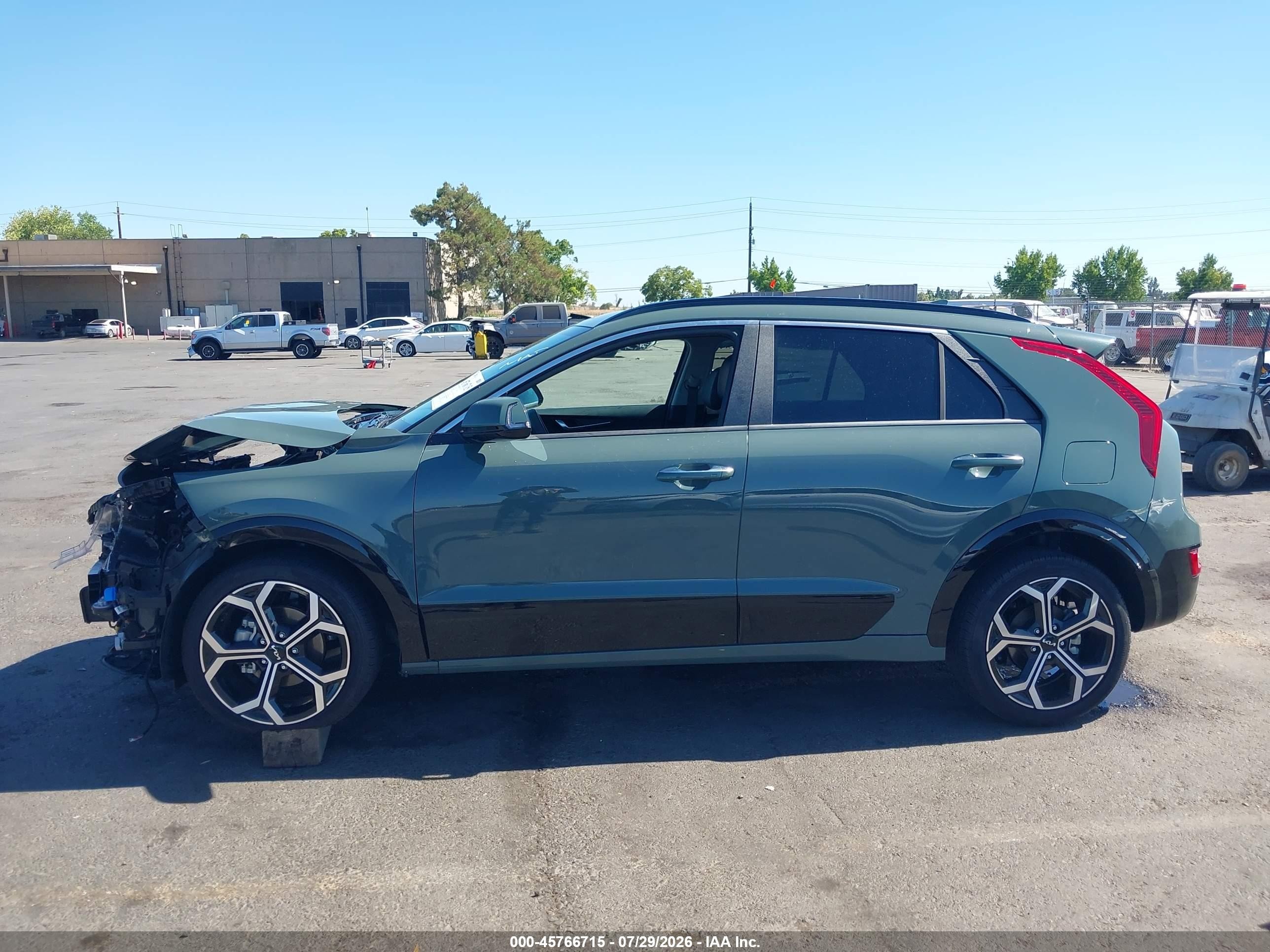 2025 Kia Niro Sx Touring Green vin: KNDCT3LE4S5283859