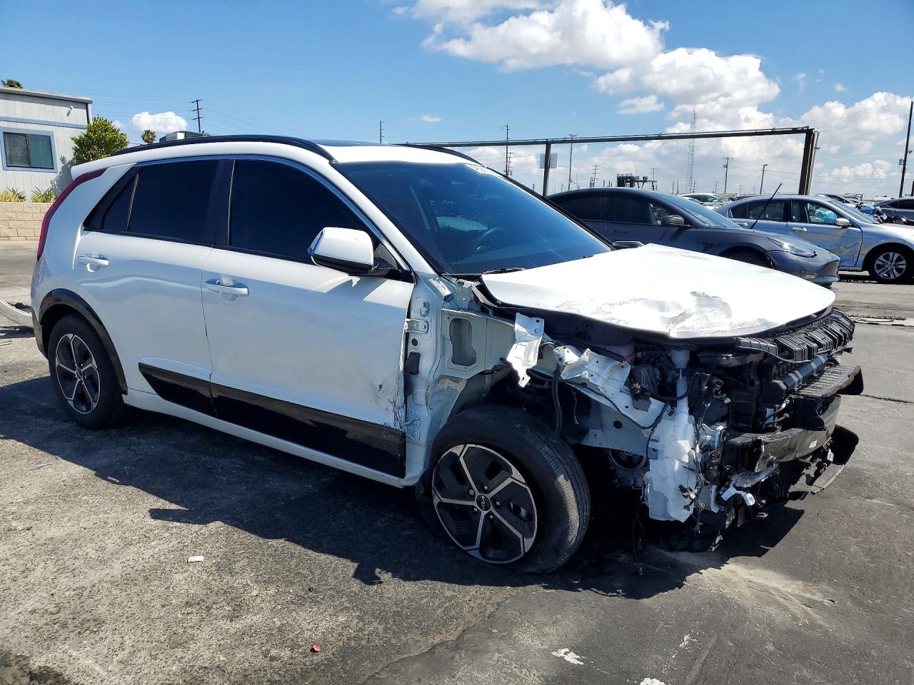 2025 Kia Niro Sx White vin: KNDCT3LE7S5263895