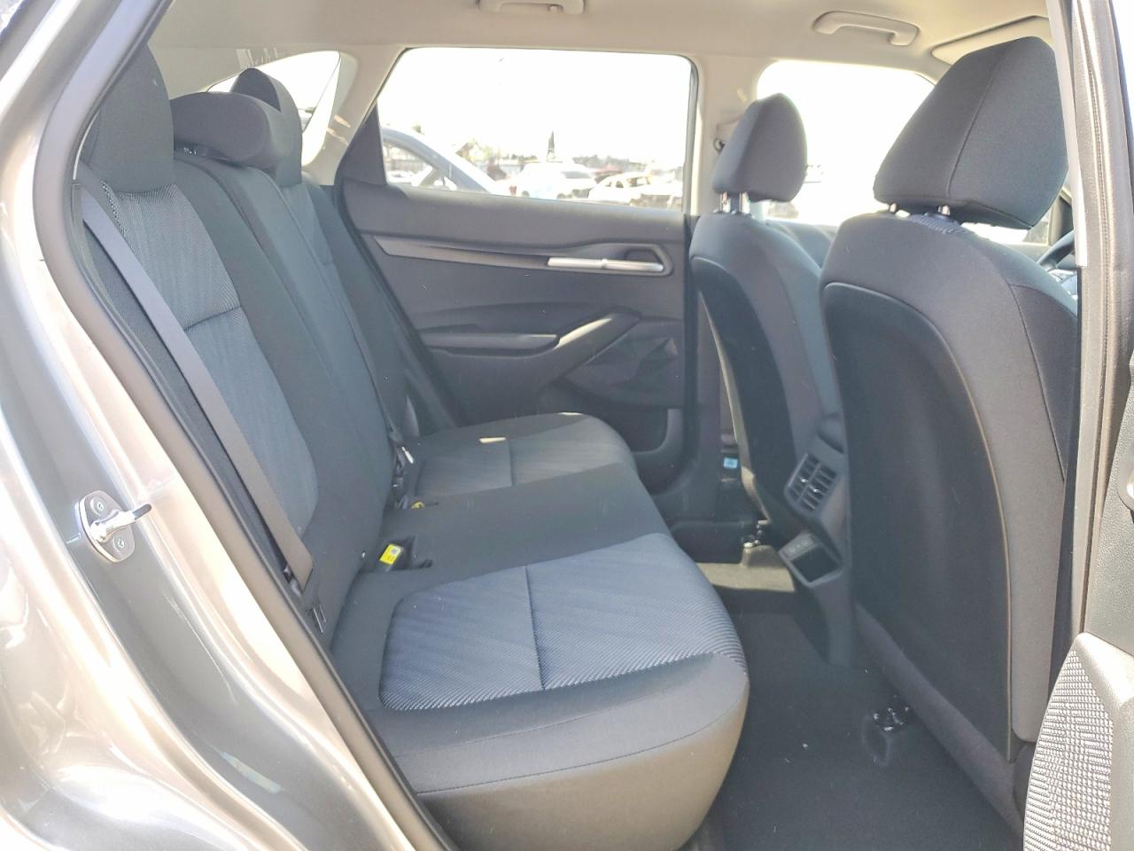 2026 Kia Seltos Lx Silver vin: KNDEP2AA0T7929072