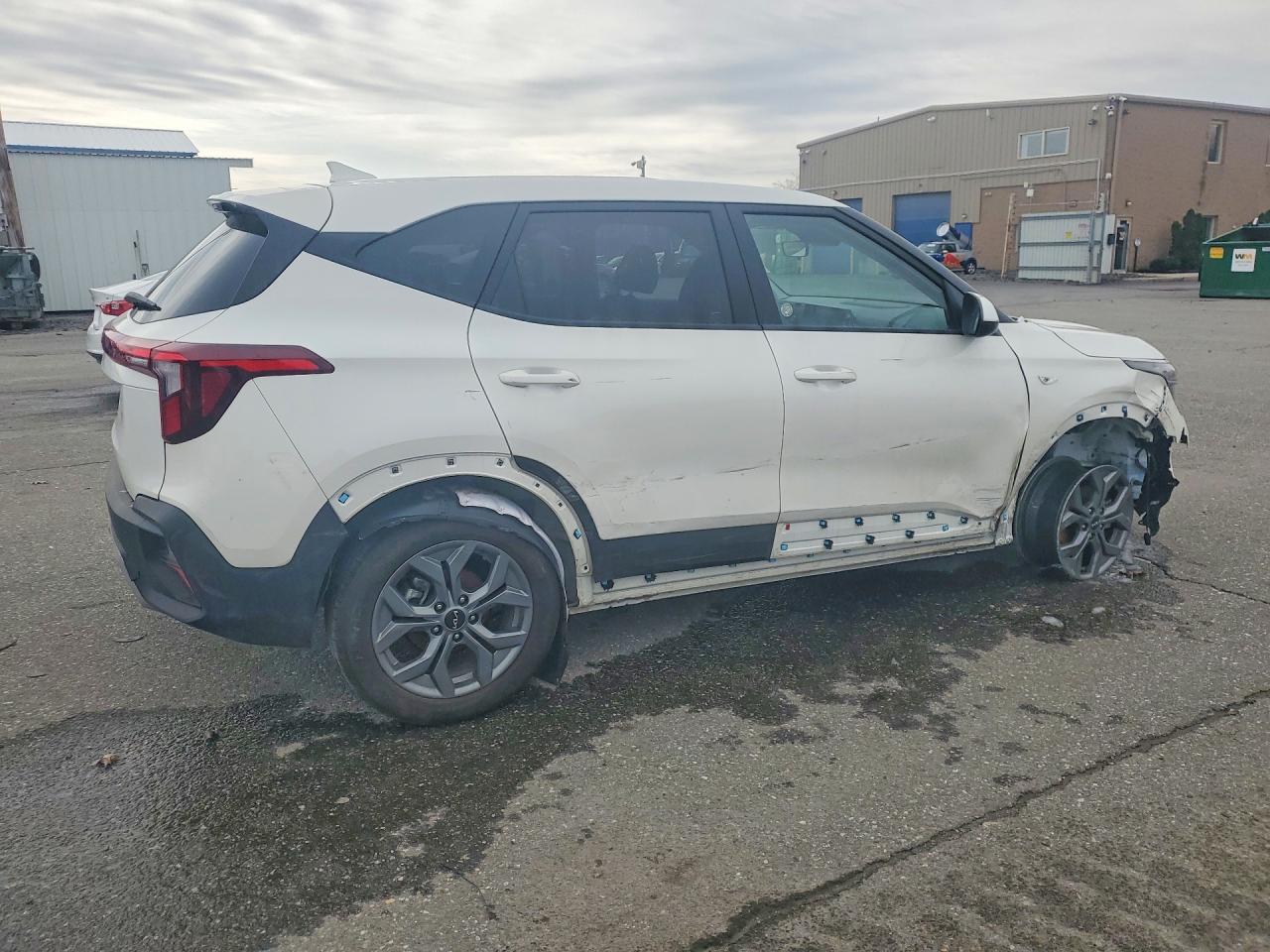 2026 Kia Seltos Lx White vin: KNDEP2AA3T7847594