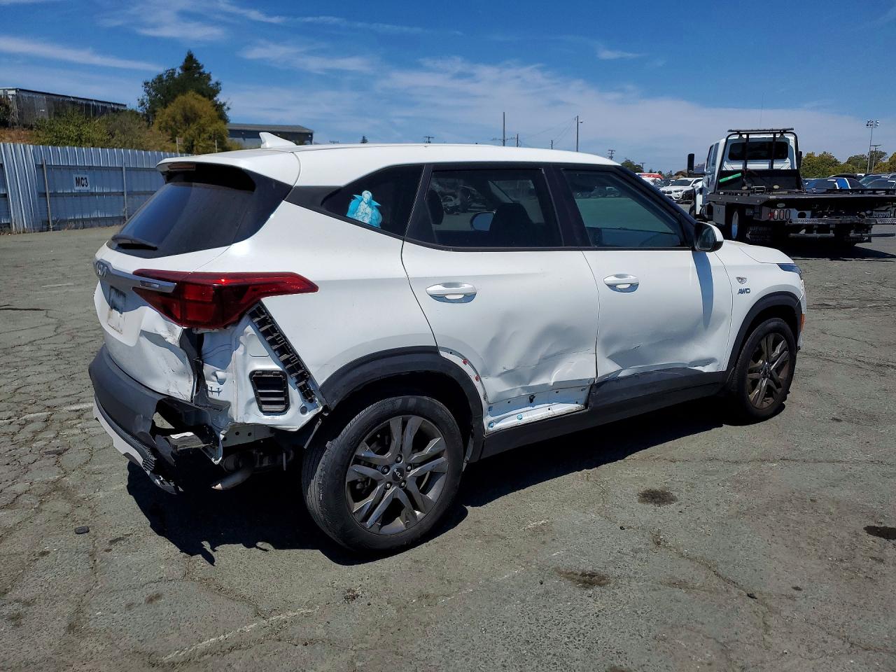 2023 Kia Seltos Lx White vin: KNDEPCAA0P7371932