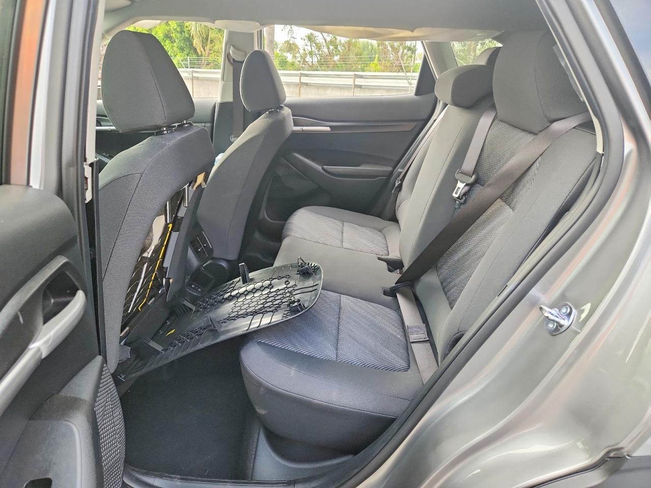 2026 Kia Seltos Lx Gray vin: KNDEPCAA0T7910611