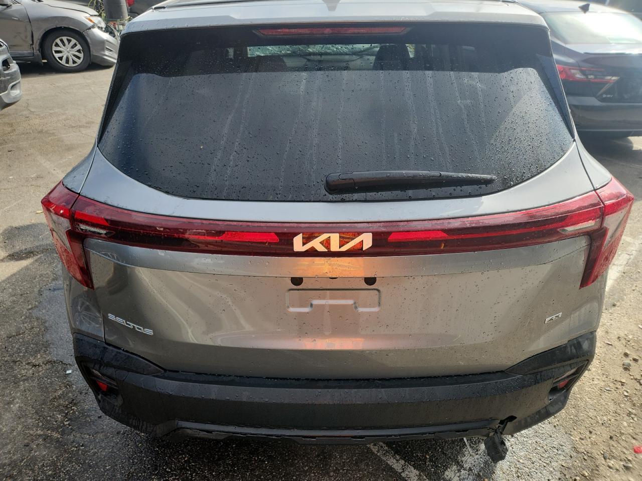2026 Kia Seltos Lx Gray vin: KNDEPCAA0T7910611 Damage: Rear Bumper, Broken, Replacement Required