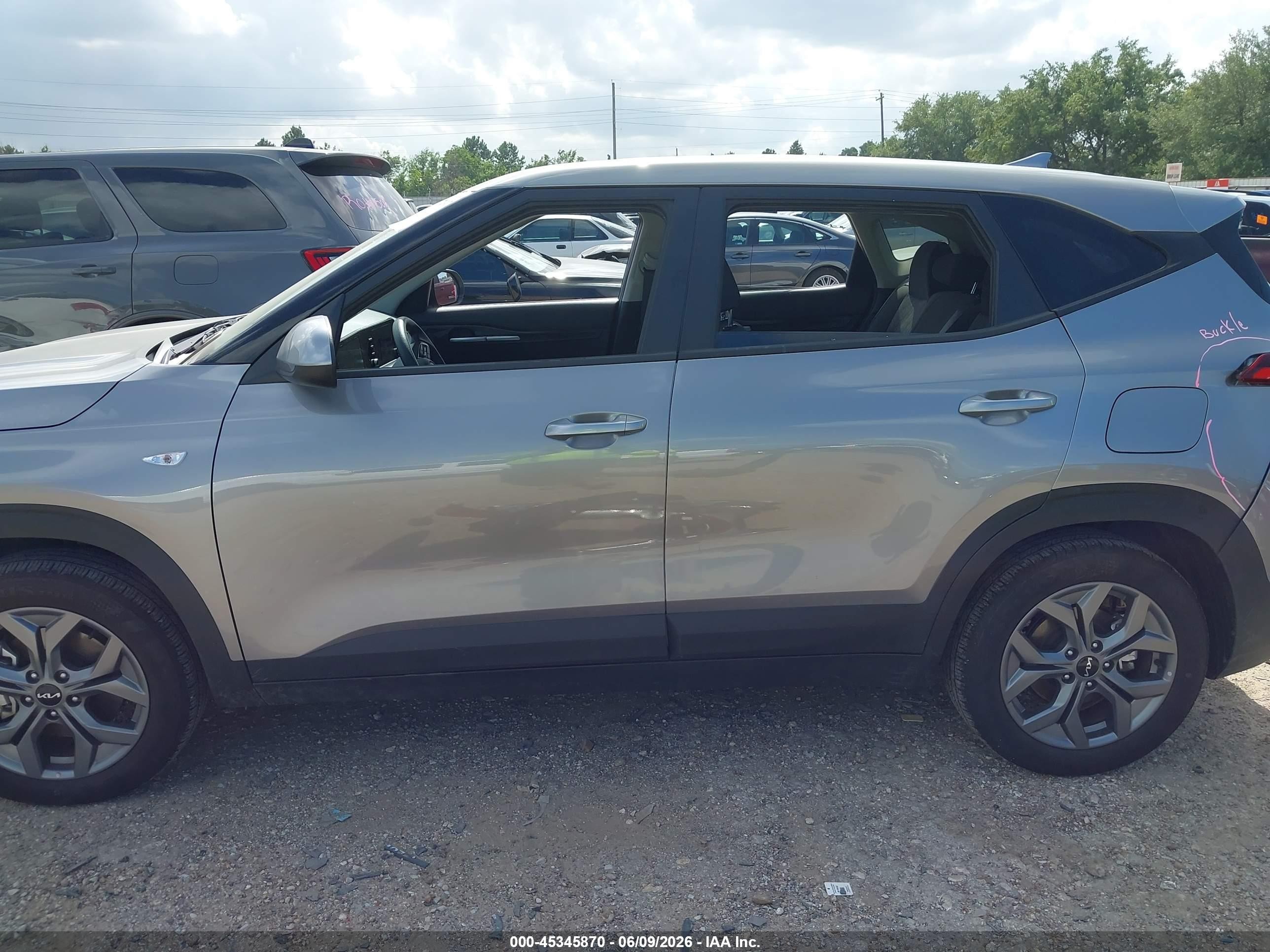 2026 Kia Seltos Lx Silver vin: KNDEPCAA3T7895649