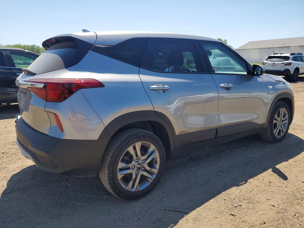 2023 Kia Seltos Lx Gray vin: KNDEPCAA4P7450181