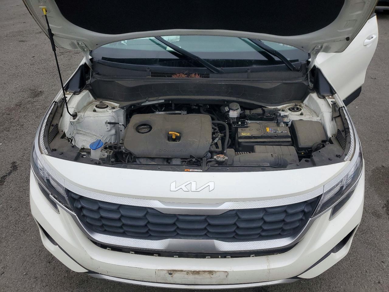 2023 Kia Seltos Lx White vin: KNDEPCAA6P7362720