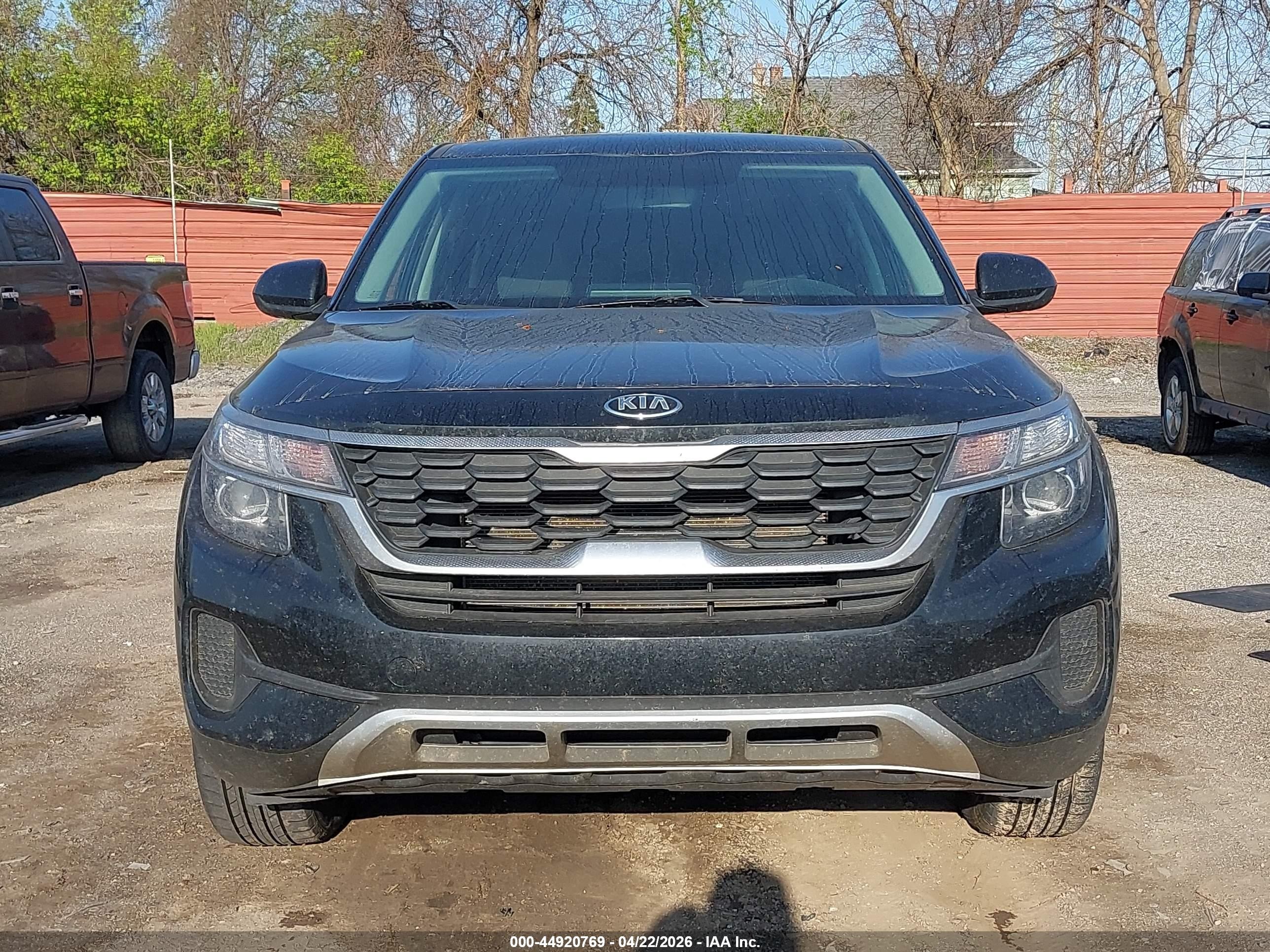 2021 Kia Seltos Lx Black vin: KNDEPCAA8M7110382
