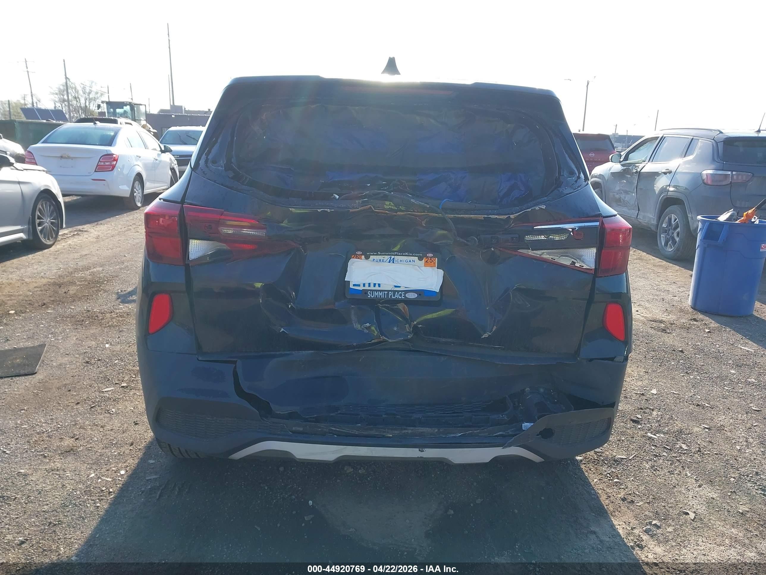 2021 Kia Seltos Lx Black vin: KNDEPCAA8M7110382