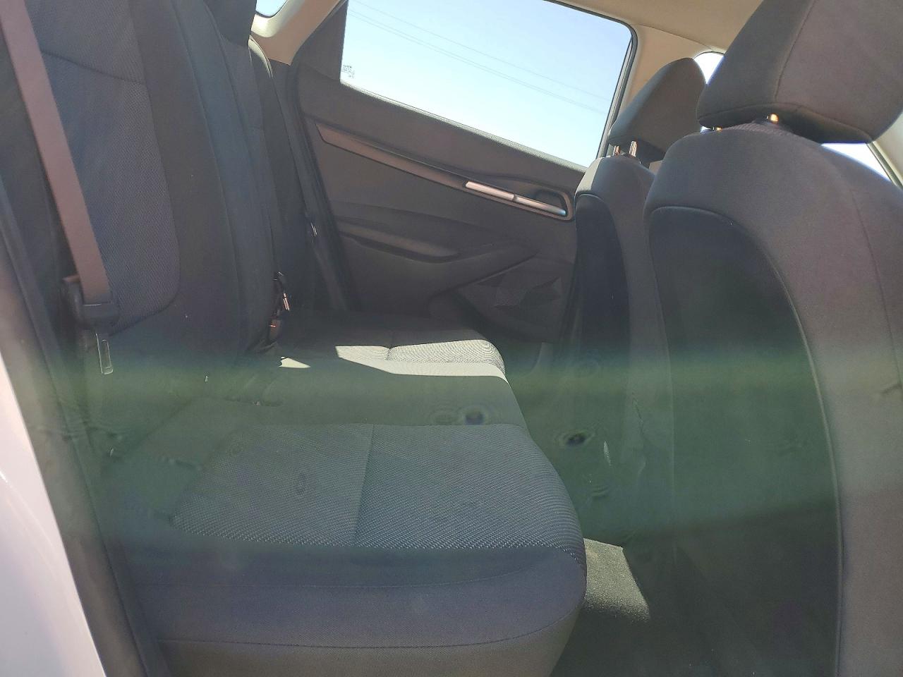 2021 Kia Seltos Lx White vin: KNDEPCAA8M7153085