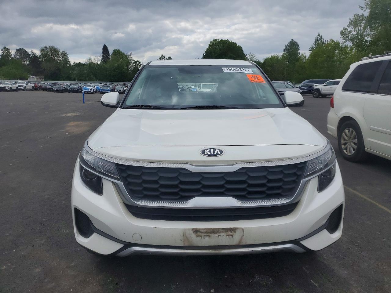 2022 Kia Seltos Lx White vin: KNDEPCAAXM7153735