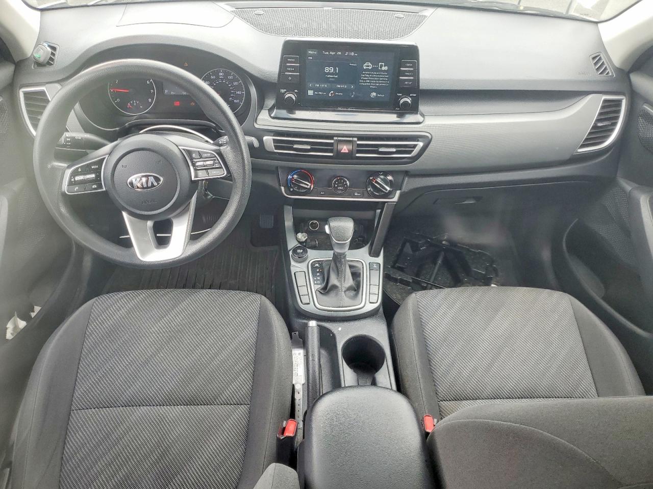2022 Kia Seltos Lx White vin: KNDEPCAAXM7153735