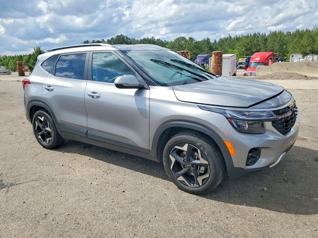 2026 Kia Seltos Ex Silver vin: KNDER2AA8T7850677
