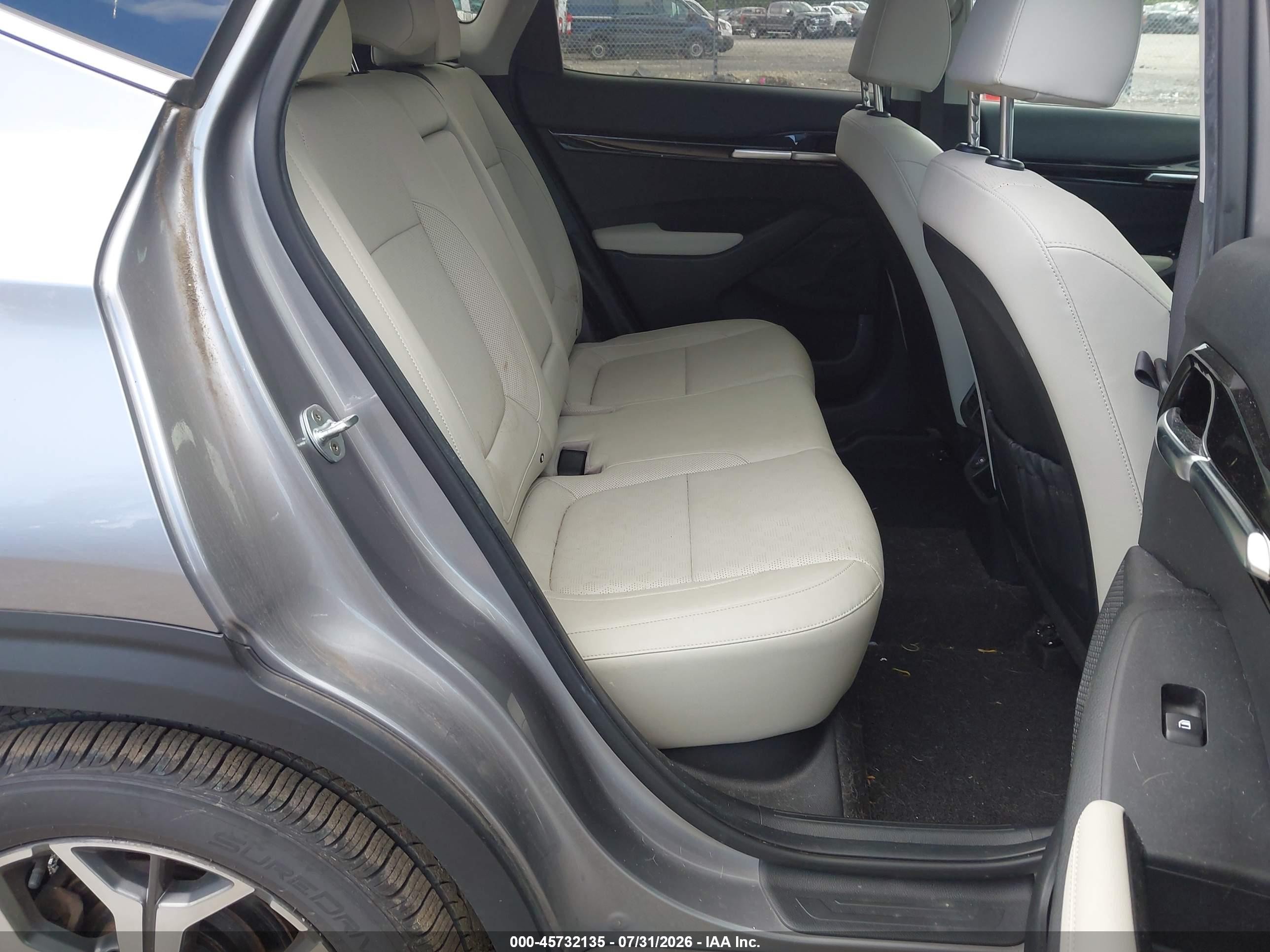 2021 Kia Seltos Ex White vin: KNDERCAA3M7092996