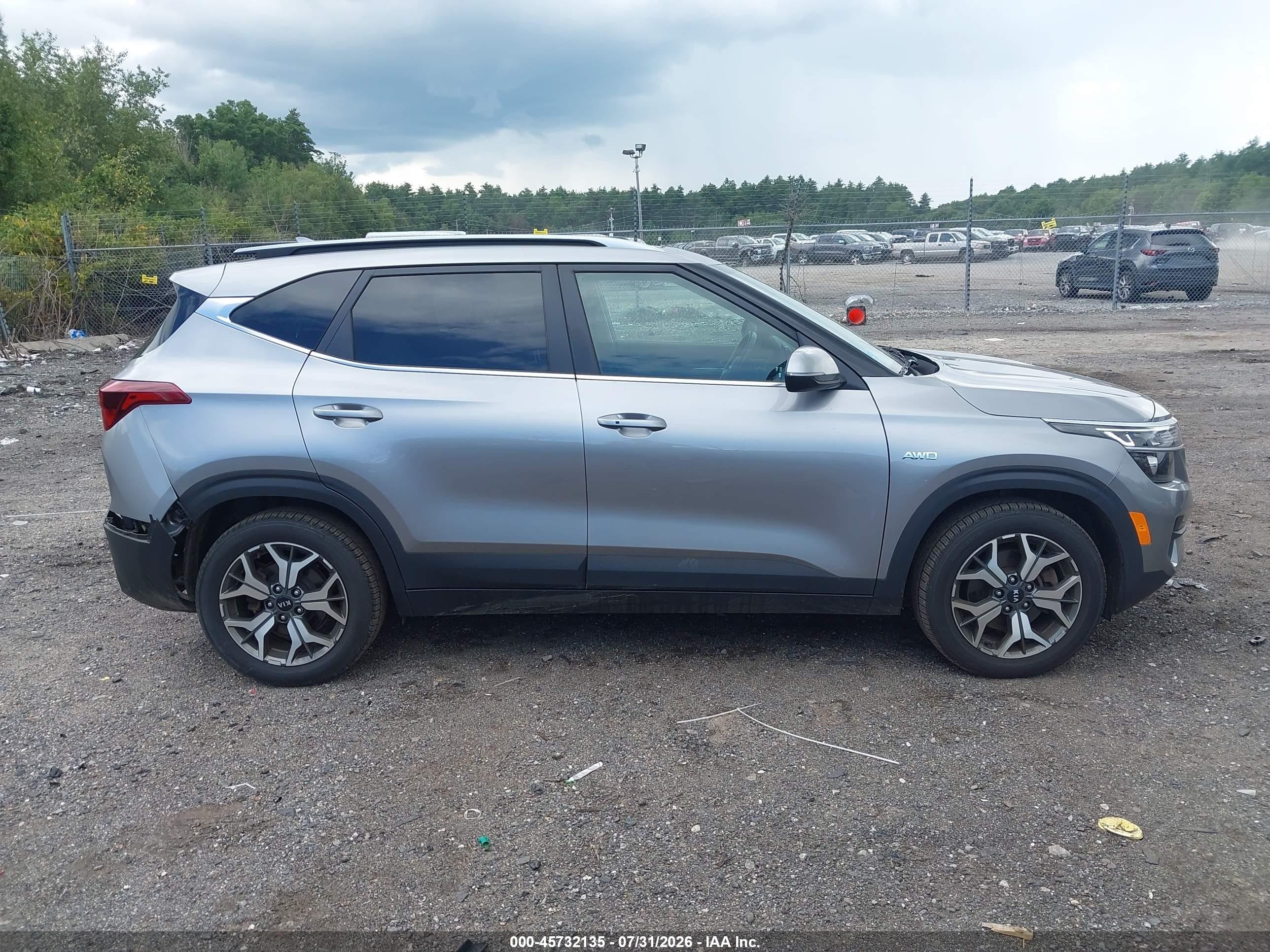 2021 Kia Seltos Ex White vin: KNDERCAA3M7092996