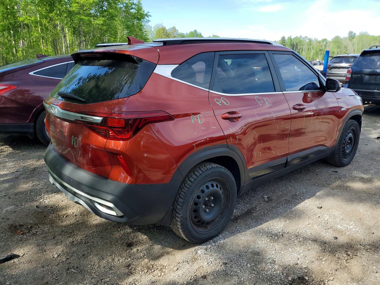 2022 Kia Seltos Ex Burgundy vin: KNDERCAA3N7289474