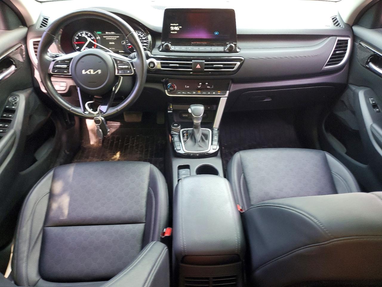2022 Kia Seltos Ex Burgundy vin: KNDERCAA3N7289474