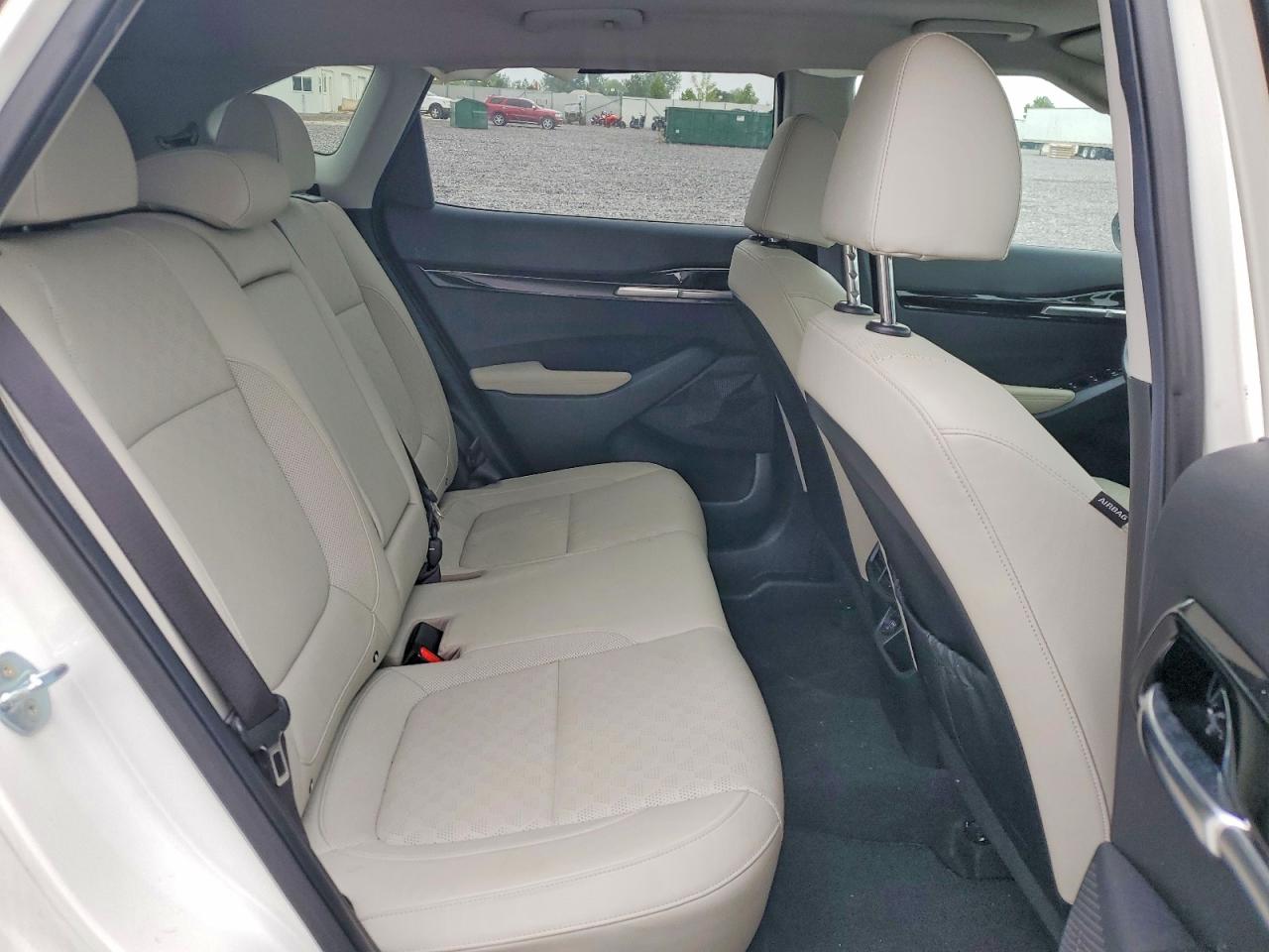 2022 Kia Seltos Ex White vin: KNDERCAA6N7240091