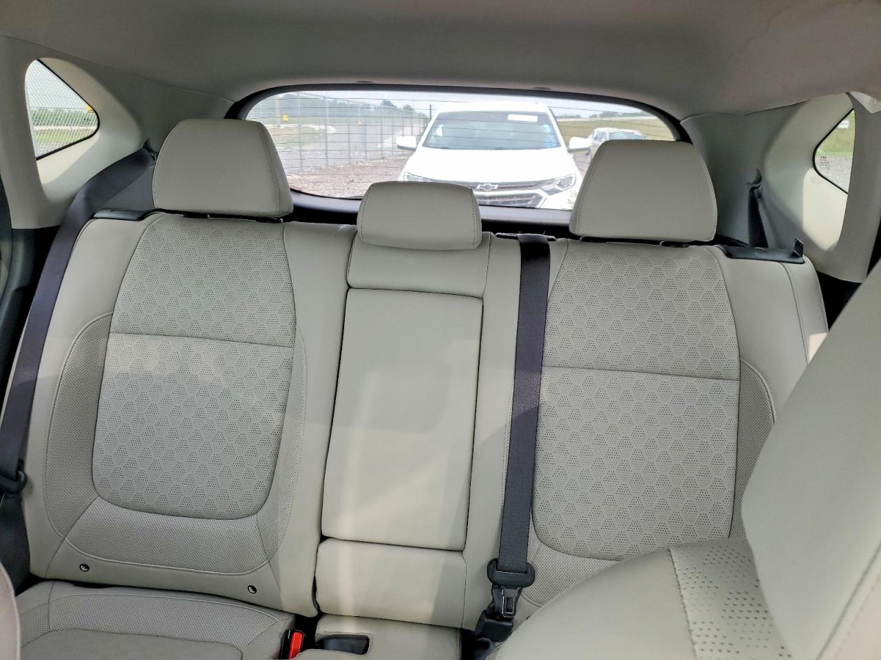 2022 Kia Seltos Ex White vin: KNDERCAA6N7240091