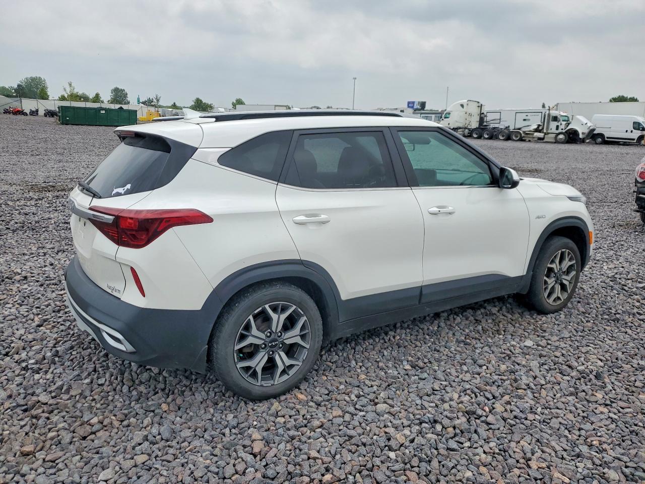 2022 Kia Seltos Ex White vin: KNDERCAA6N7240091