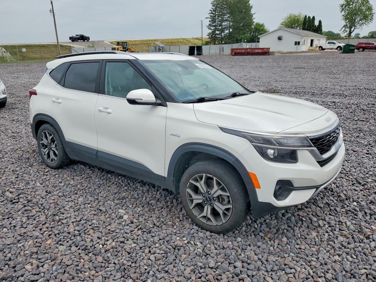 2022 Kia Seltos Ex White vin: KNDERCAA6N7240091