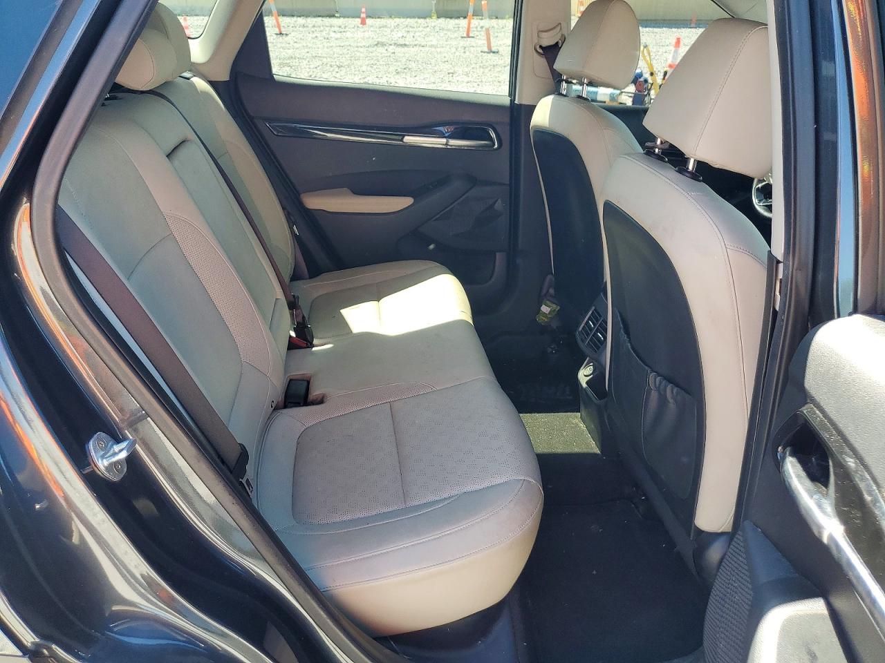 2022 Kia Seltos Ex Charcoal vin: KNDERCAA8N7236995