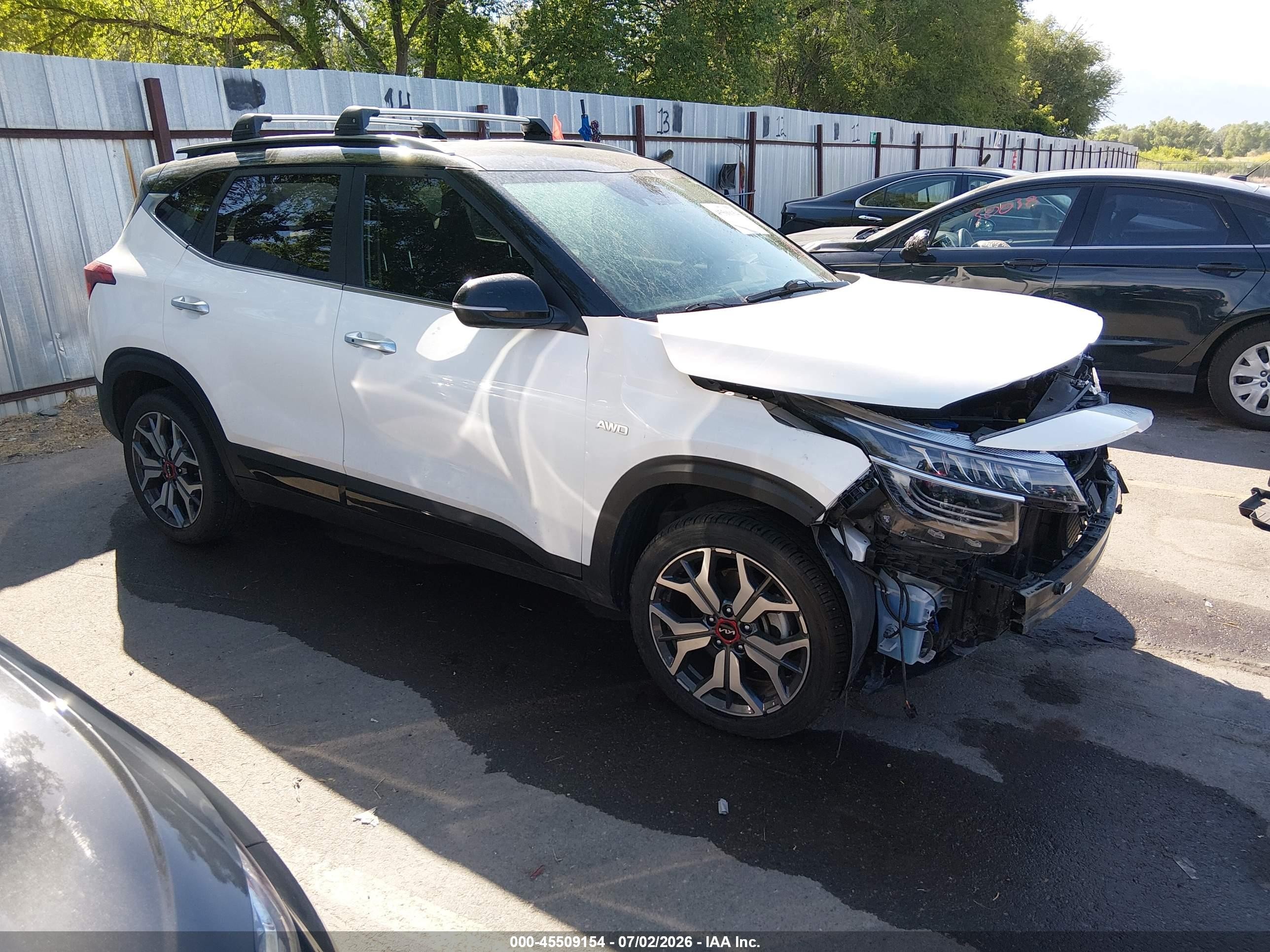 2023 Kia Seltos Sx Turbo White vin: KNDETCA22P7388378