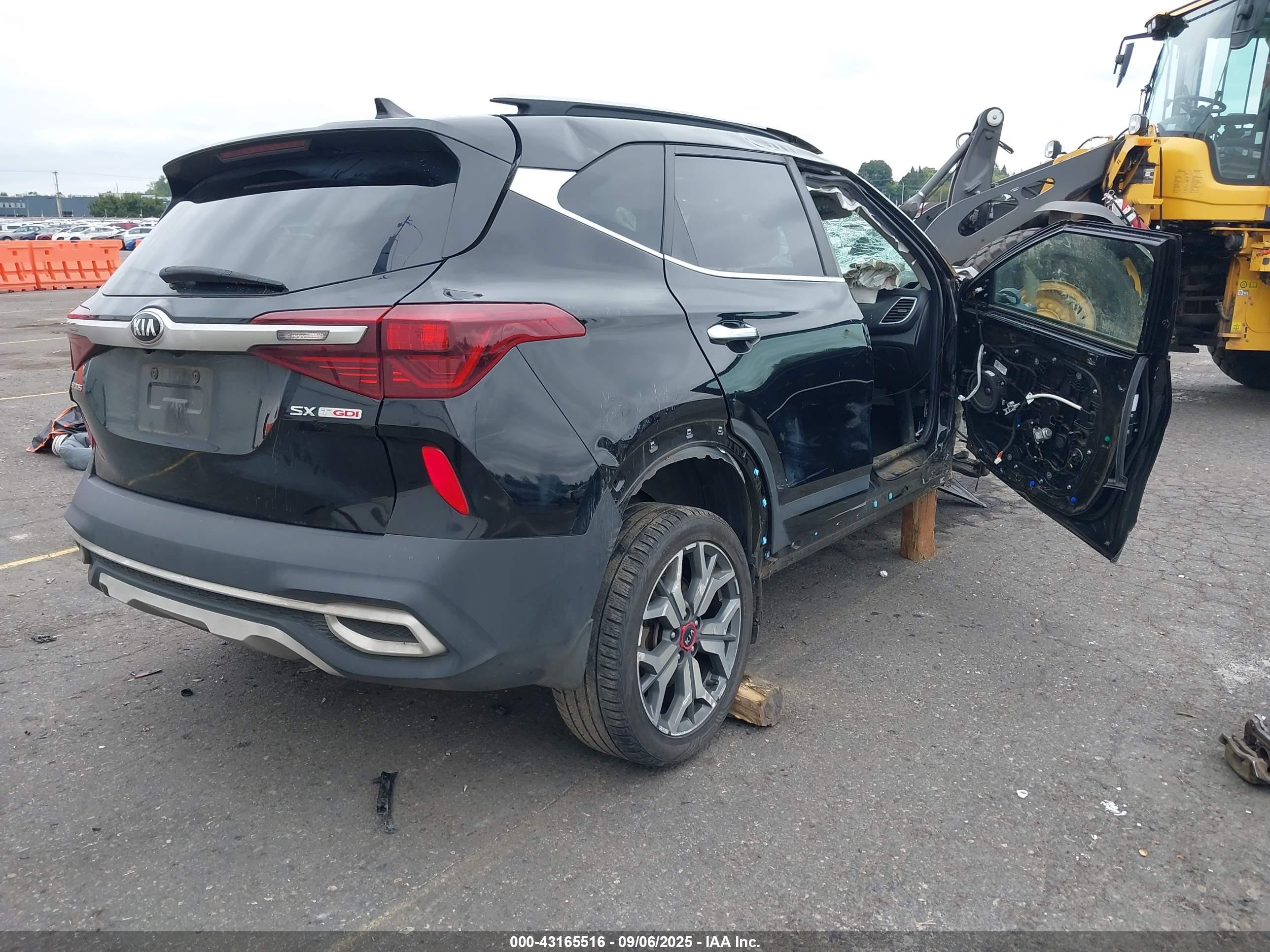 2021 Kia Seltos Sx Turbo Черный vin: KNDETCA26M7107503