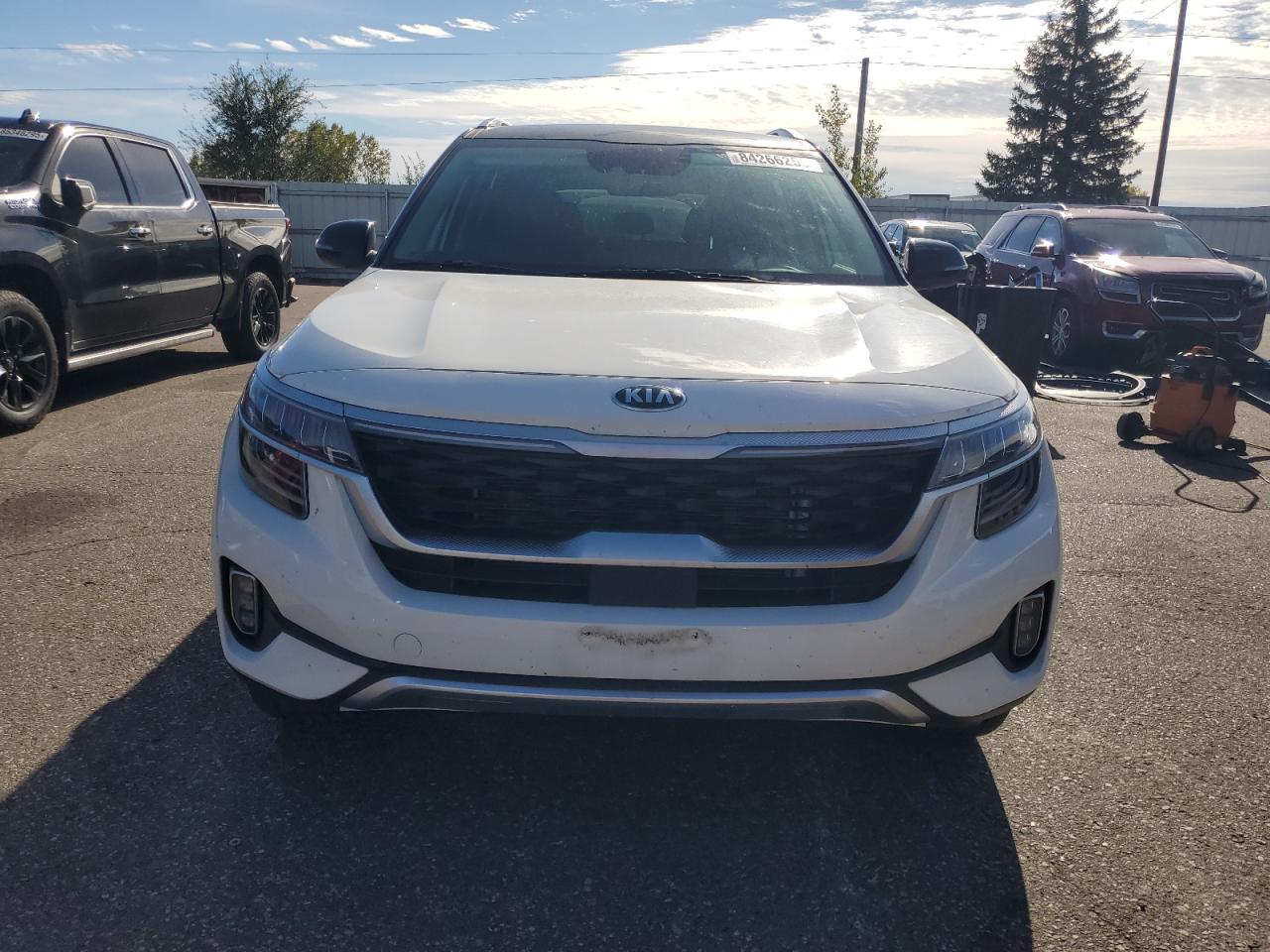 2021 Kia Seltos Sx Белый vin: KNDETCA27M7207335