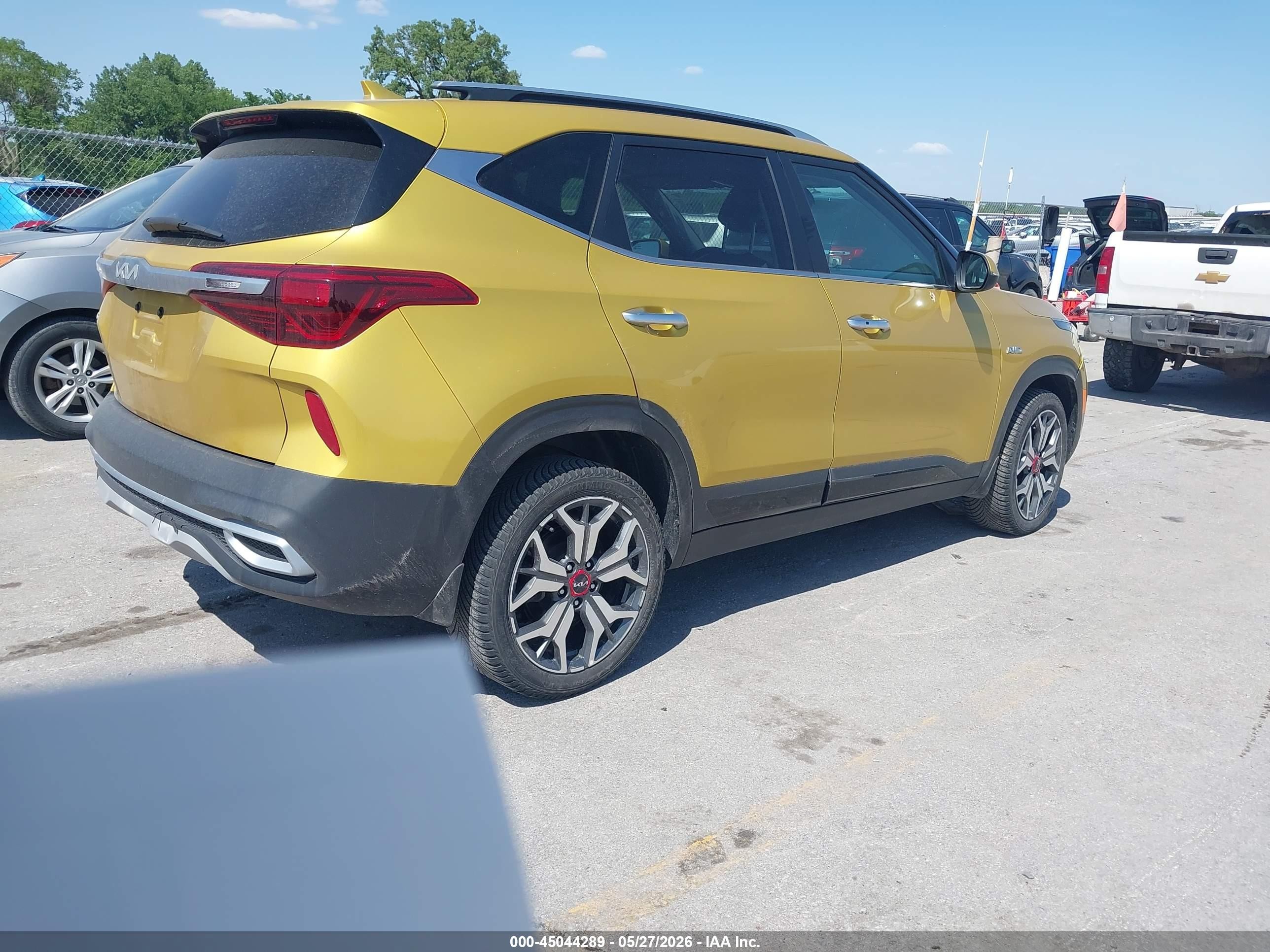 2022 Kia Seltos Sx Turbo Green vin: KNDETCA29N7306076