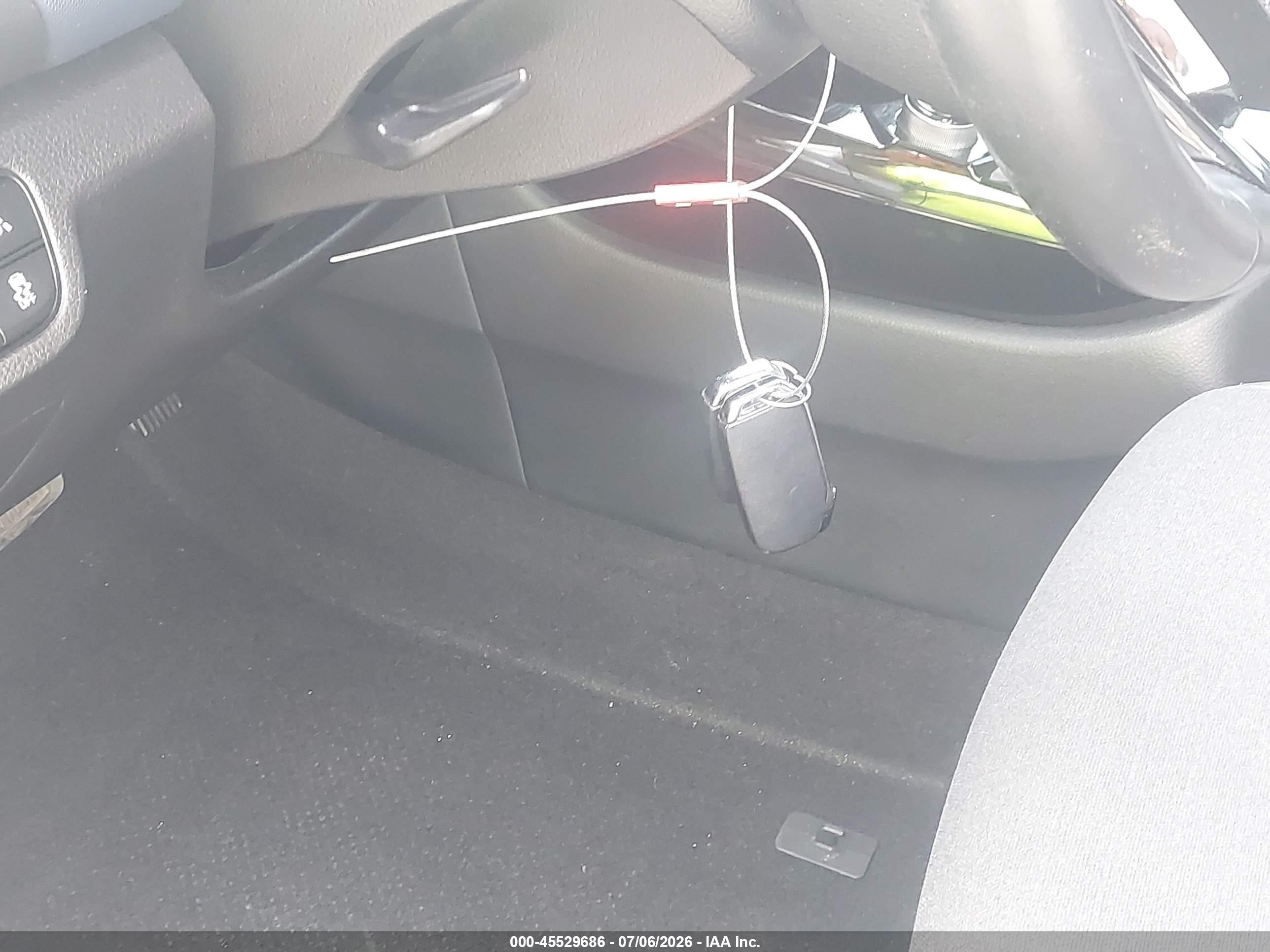 2023 Kia Seltos S White vin: KNDEU2AA0P7390130