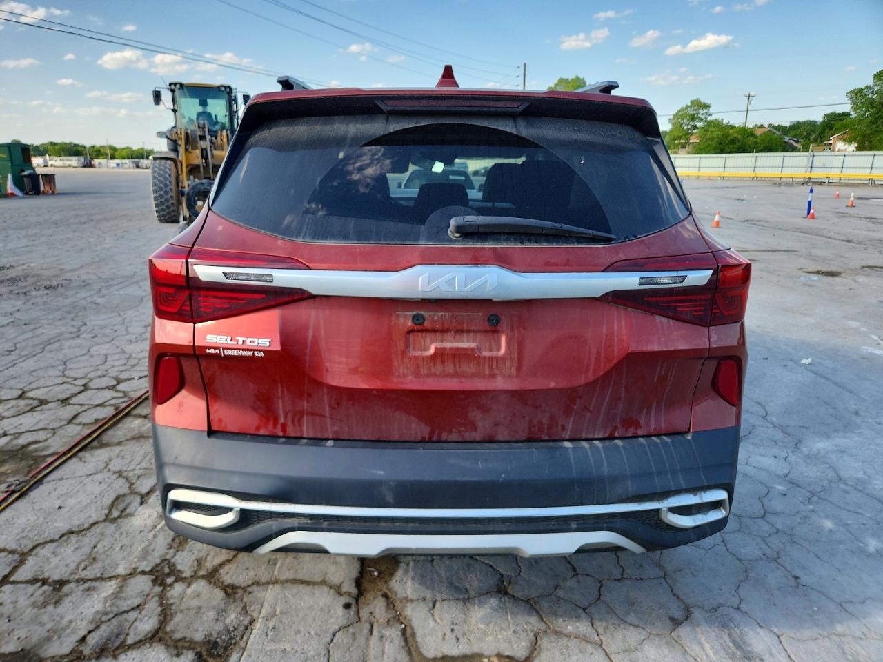 2023 Kia Seltos S Orange vin: KNDEU2AA0P7440041