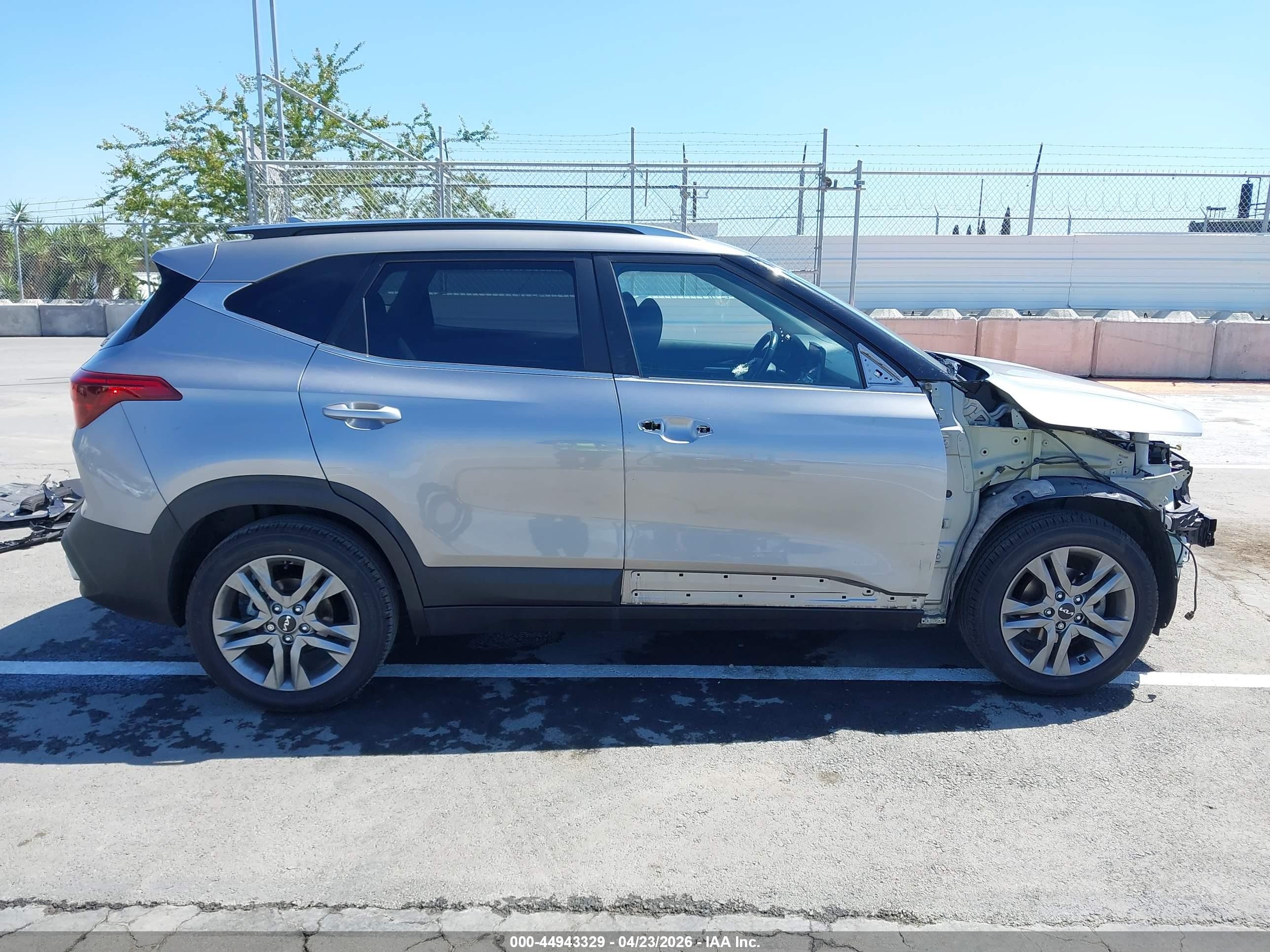 2022 Kia Seltos S Gray vin: KNDEU2AA3N7266060