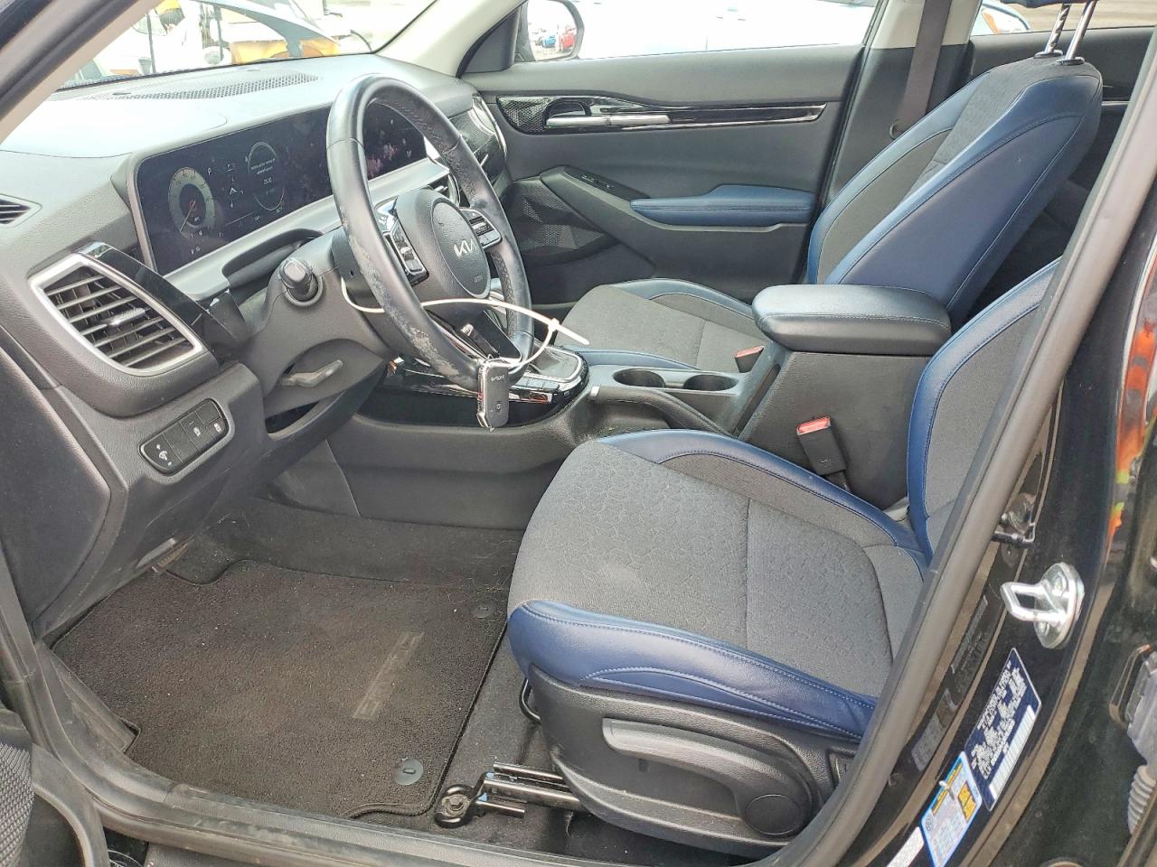 2024 Kia Seltos S Black vin: KNDEU2AA3R7639815