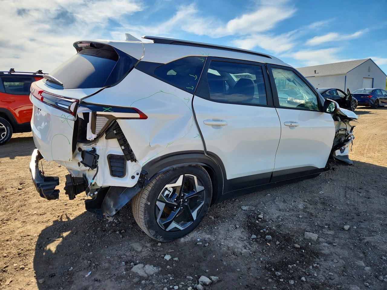2026 Kia Seltos S White vin: KNDEU2AA3T7925686